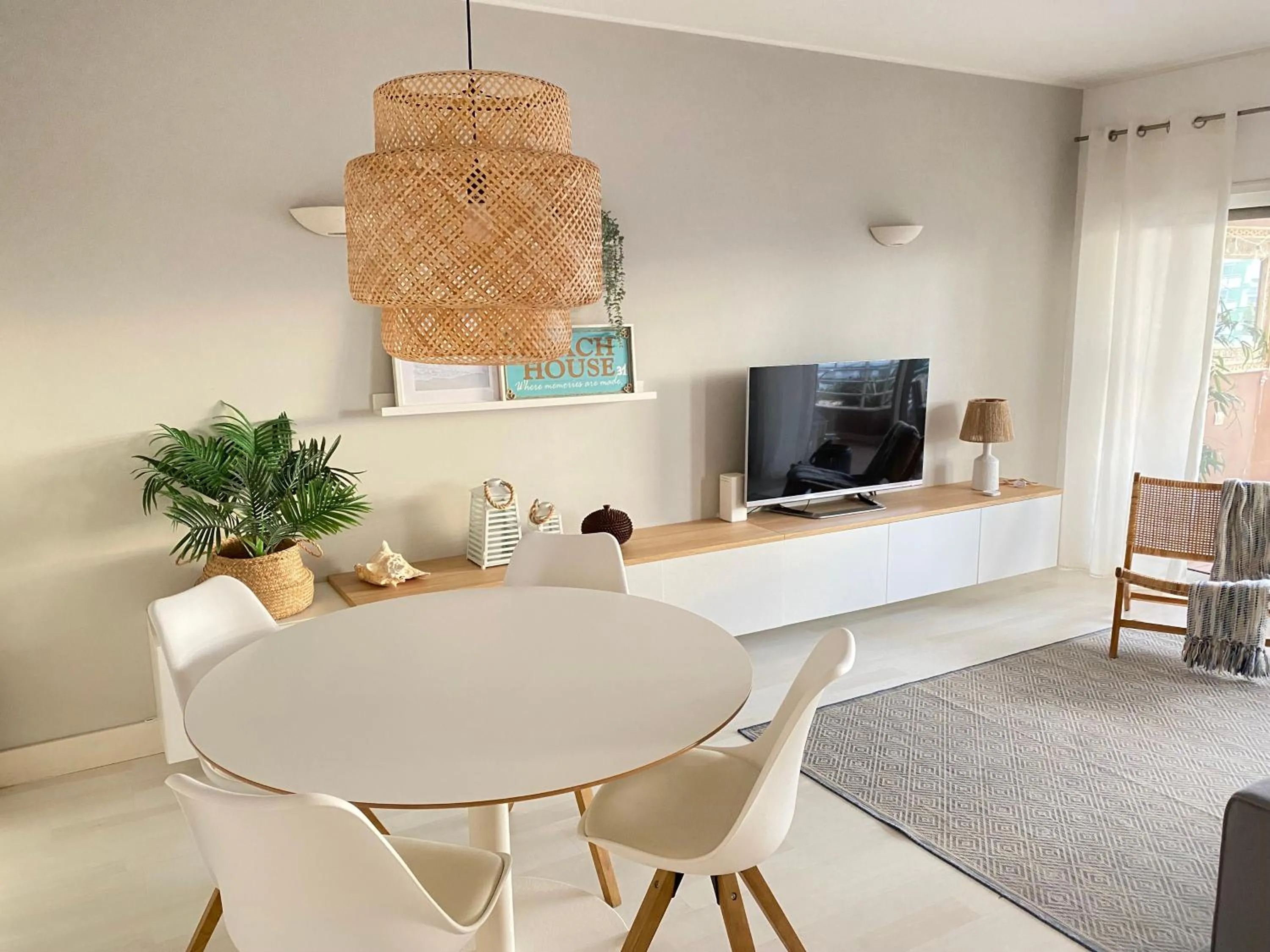 Saltwater Apartment