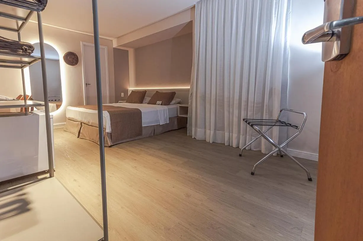 Bed in Littoral Express