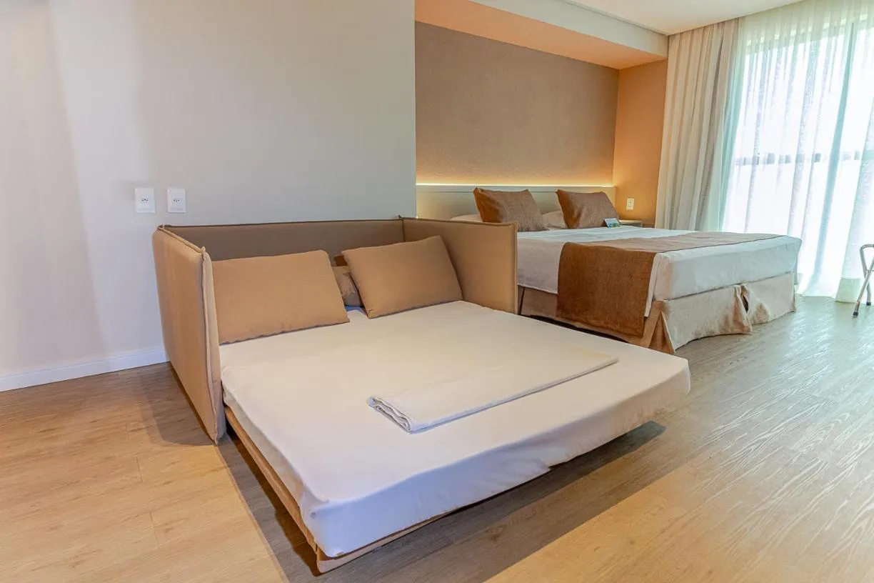 Bed in Littoral Express