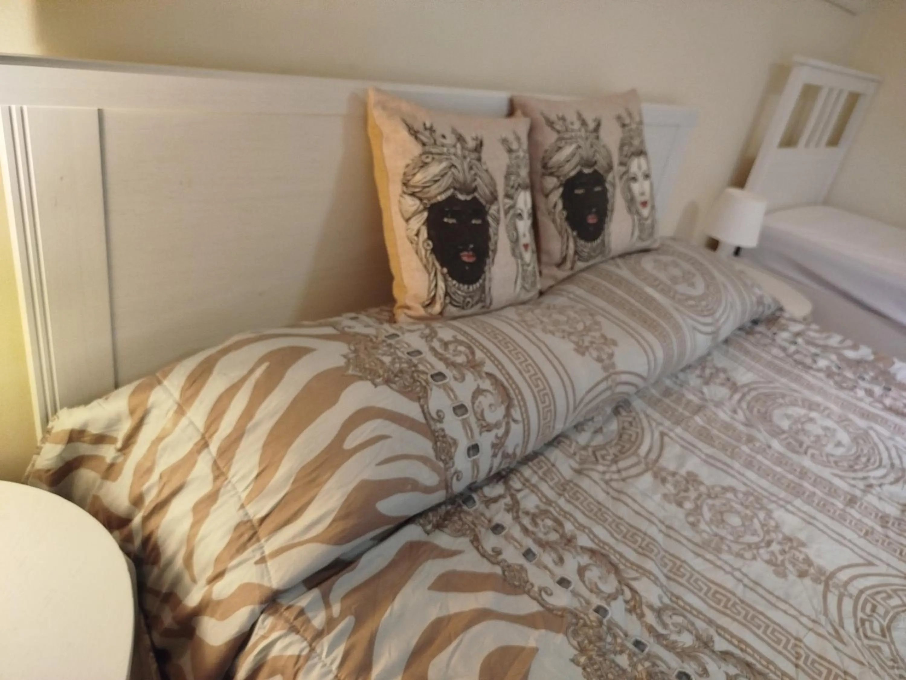 Bed in Bouganville Residence