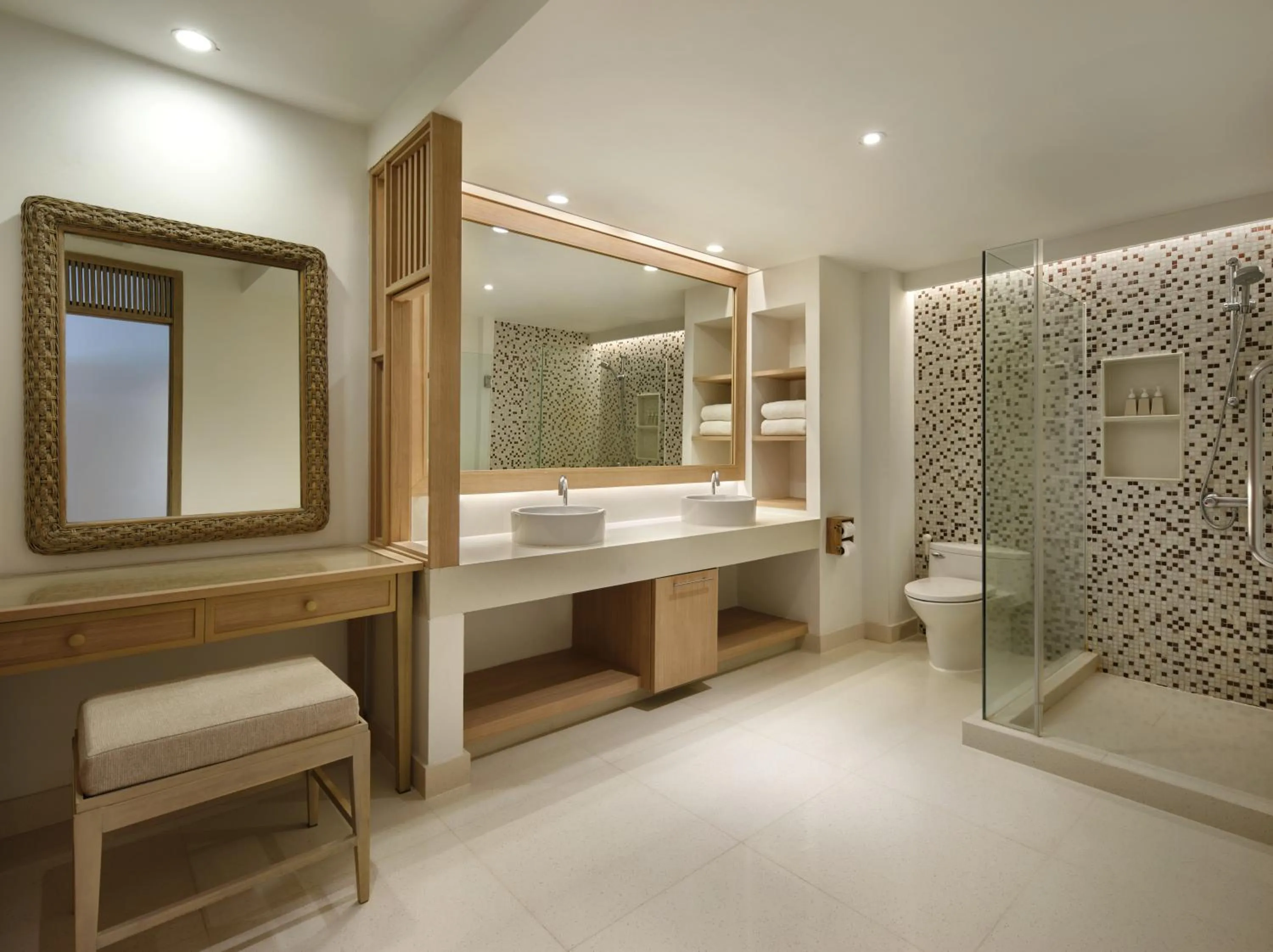 Shower in Garrya Tongsai Bay Samui