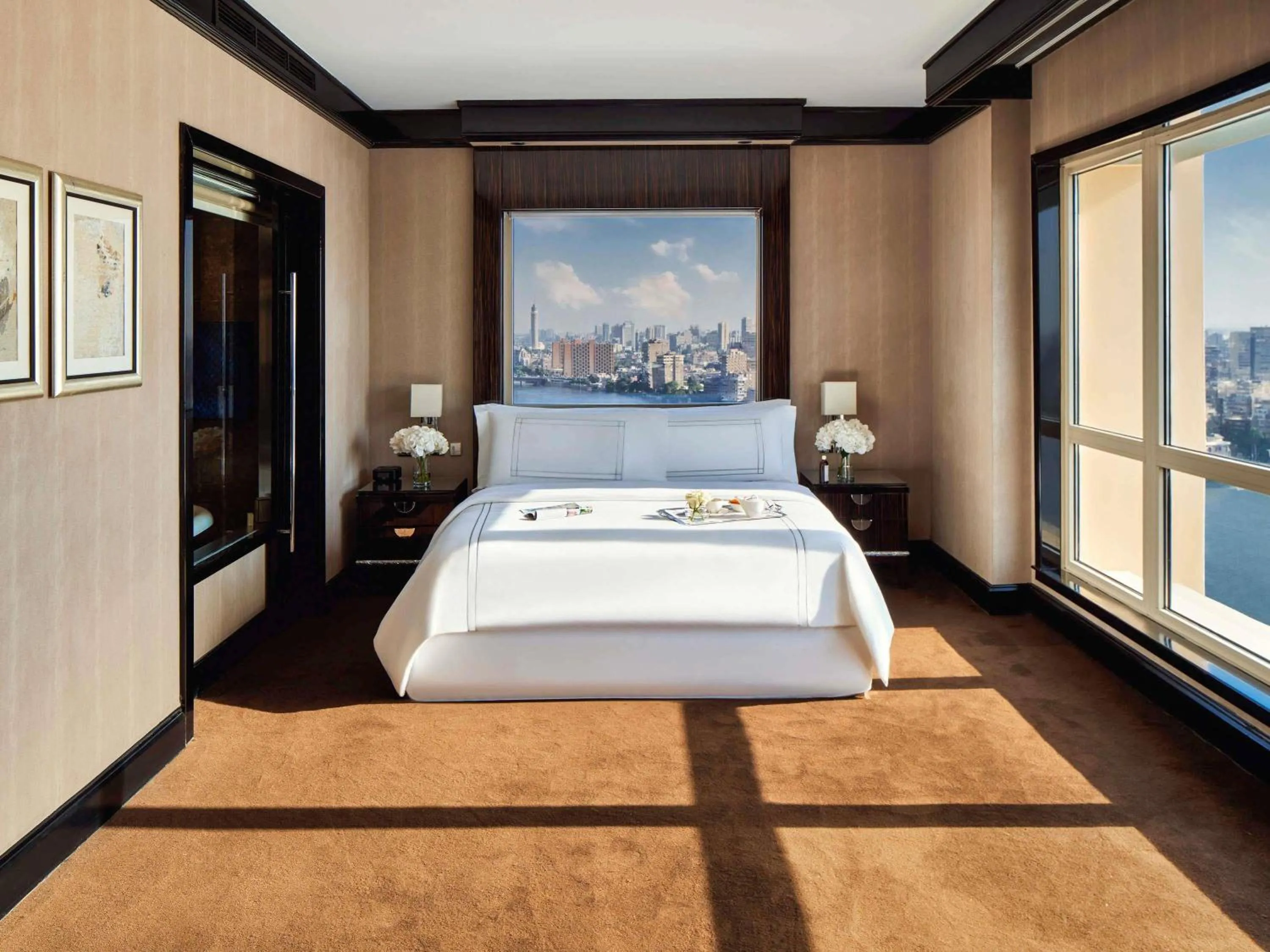 Bedroom, Bed in Fairmont Nile City