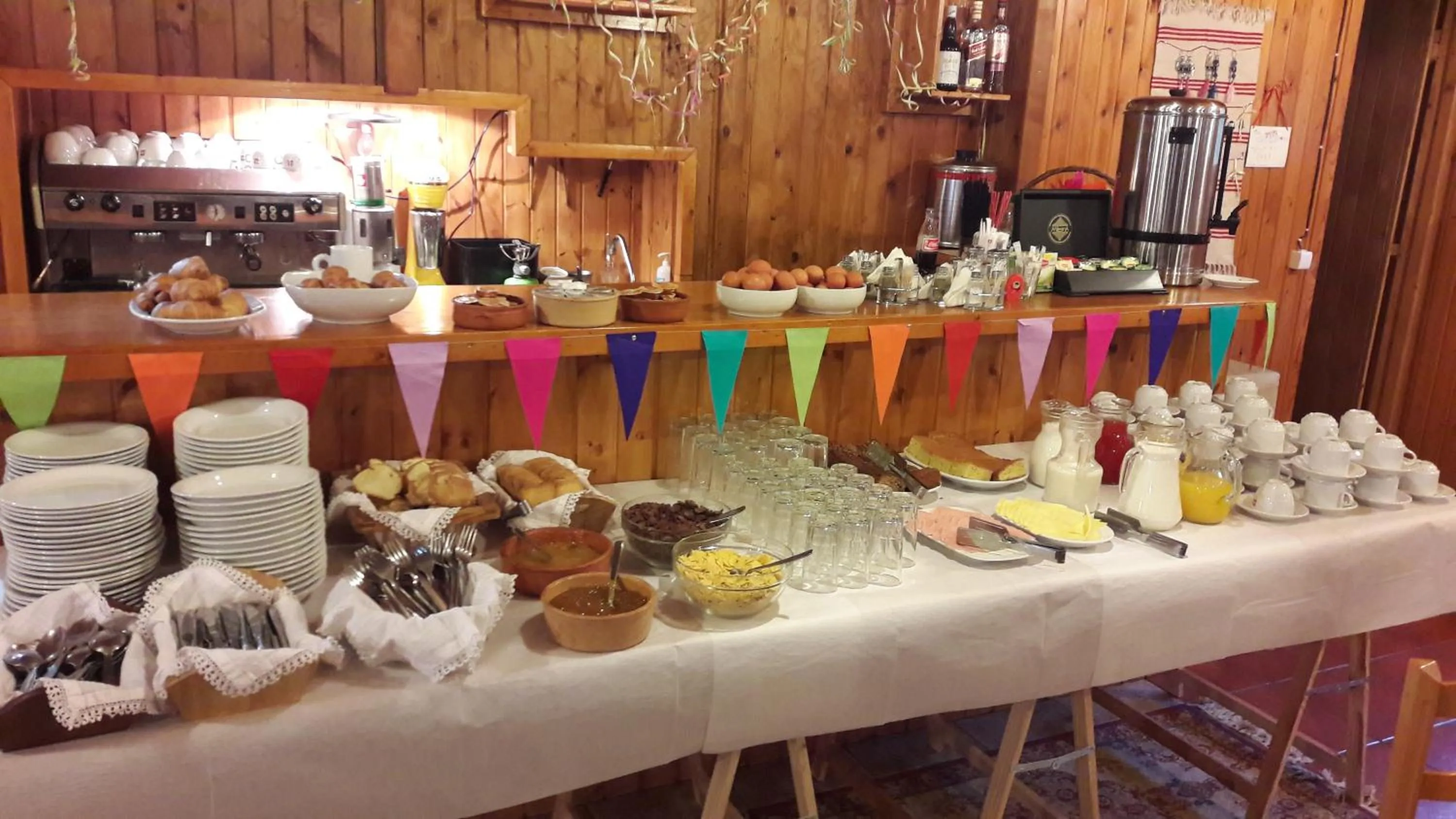 Continental breakfast in Livadaki Village