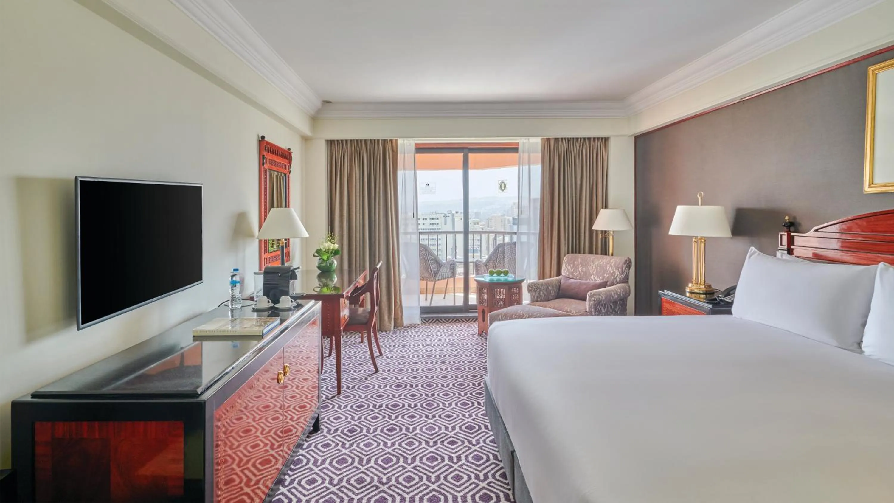 Photo of the whole room, Bed in InterContinental Cairo Semiramis by IHG