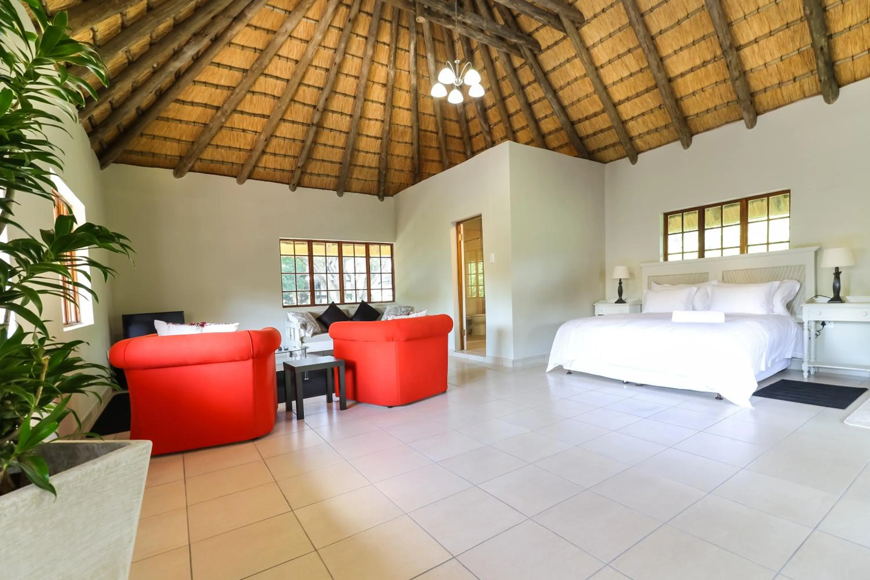 Photo of the whole room, Bed in Sibsons House