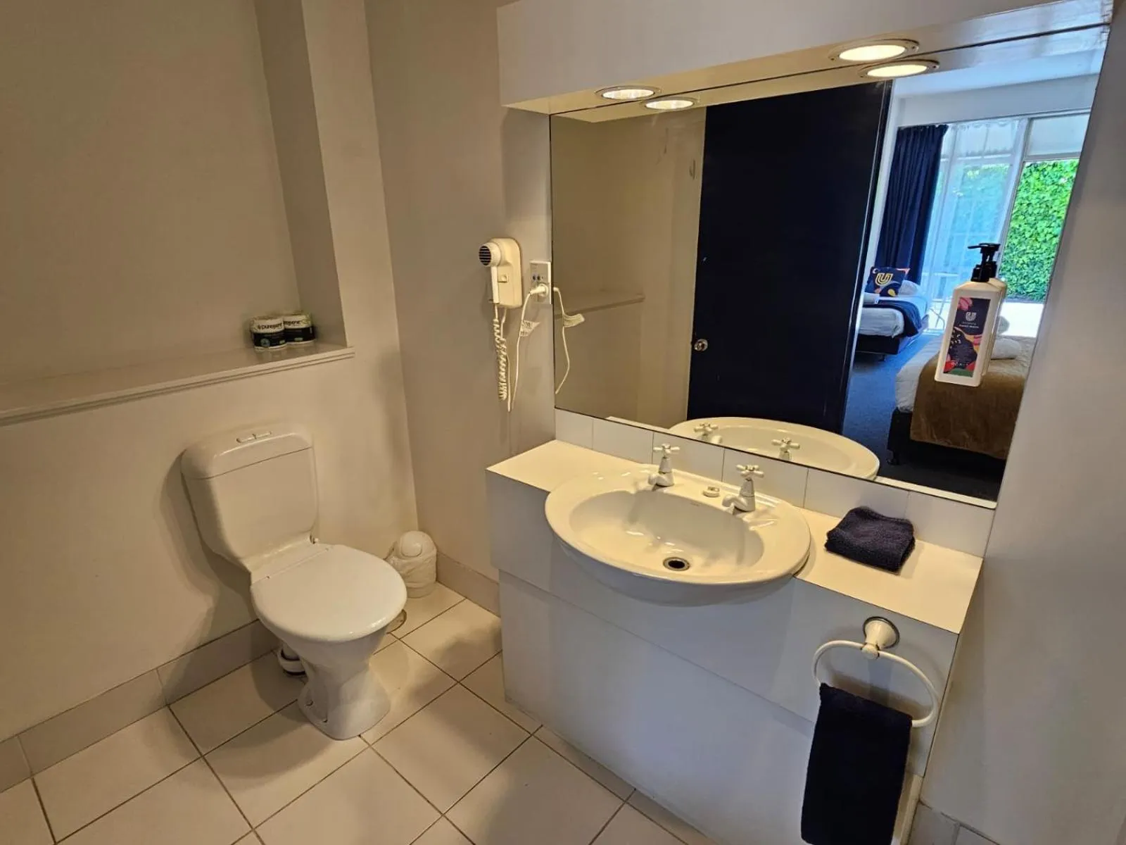 U Studios Paraparaumu Beach