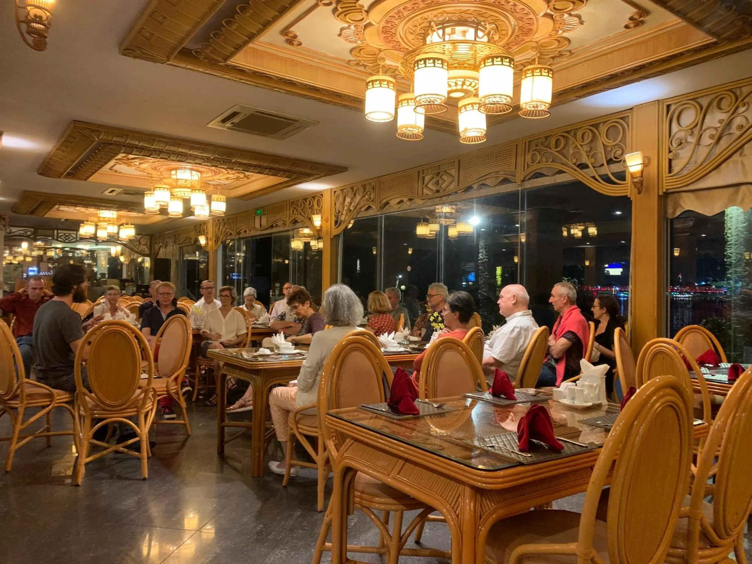 Restaurant/places to eat in Huong Giang Hotel Resort & Spa