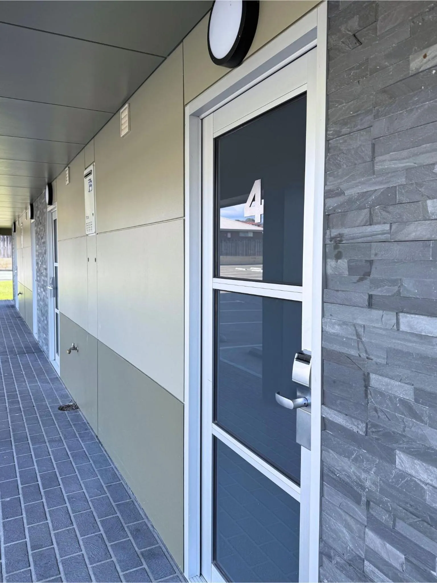 Brighton Hotel Motel