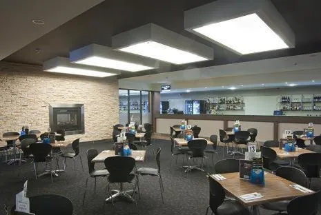 Restaurant/places to eat in Brighton Hotel Motel