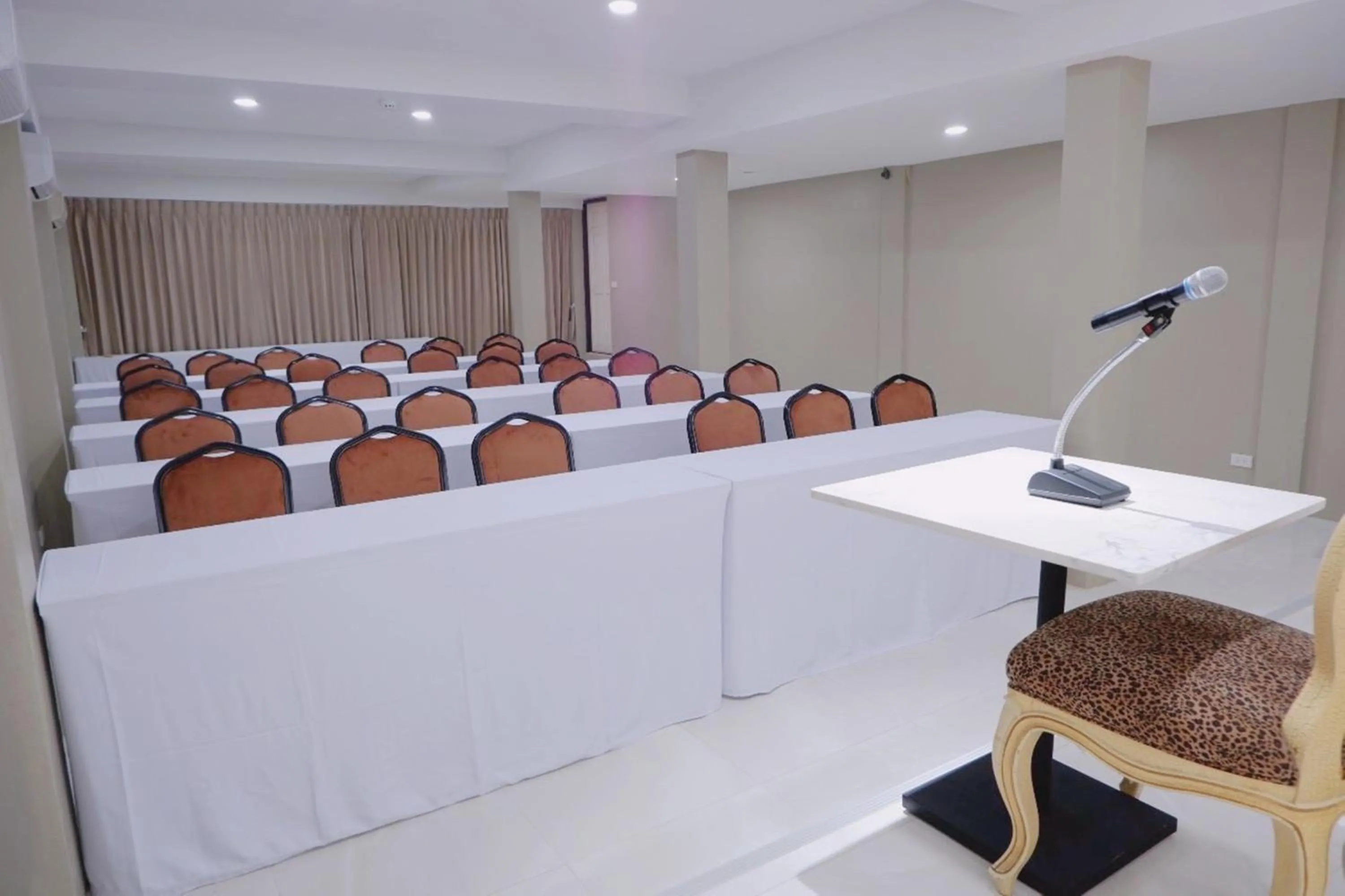 Meeting/conference room in Eurana Boutique Hotel