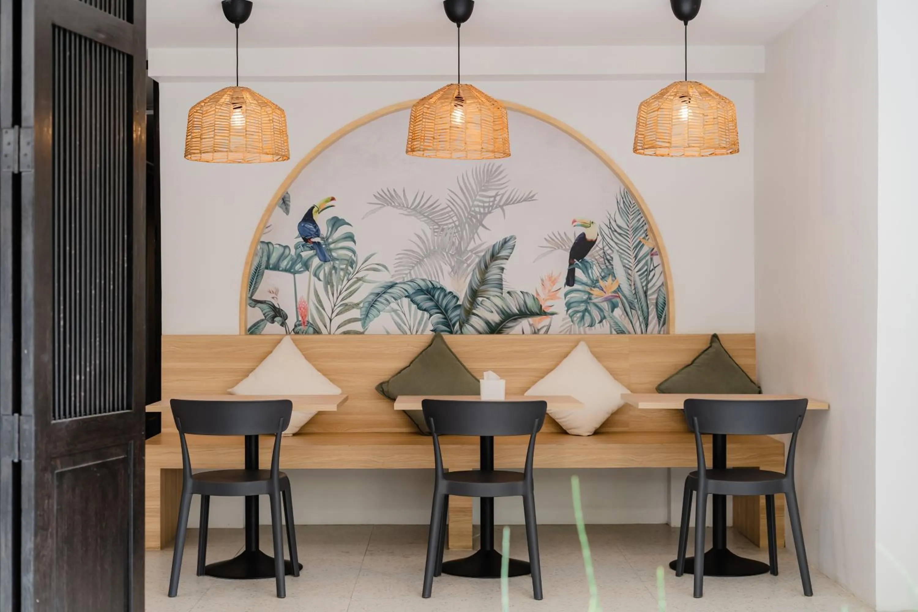 Restaurant/places to eat in Eurana Boutique Hotel