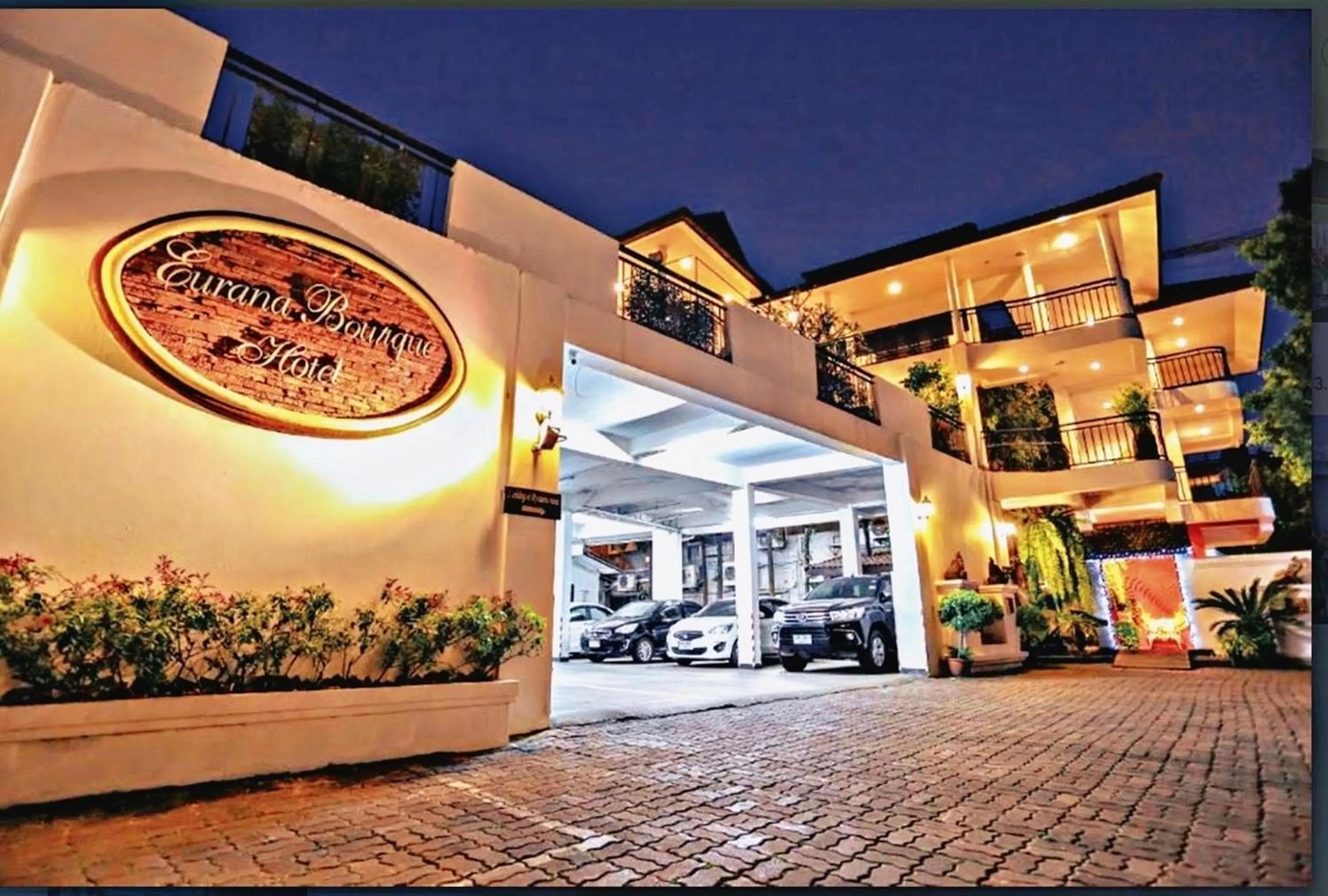 Parking in Eurana Boutique Hotel
