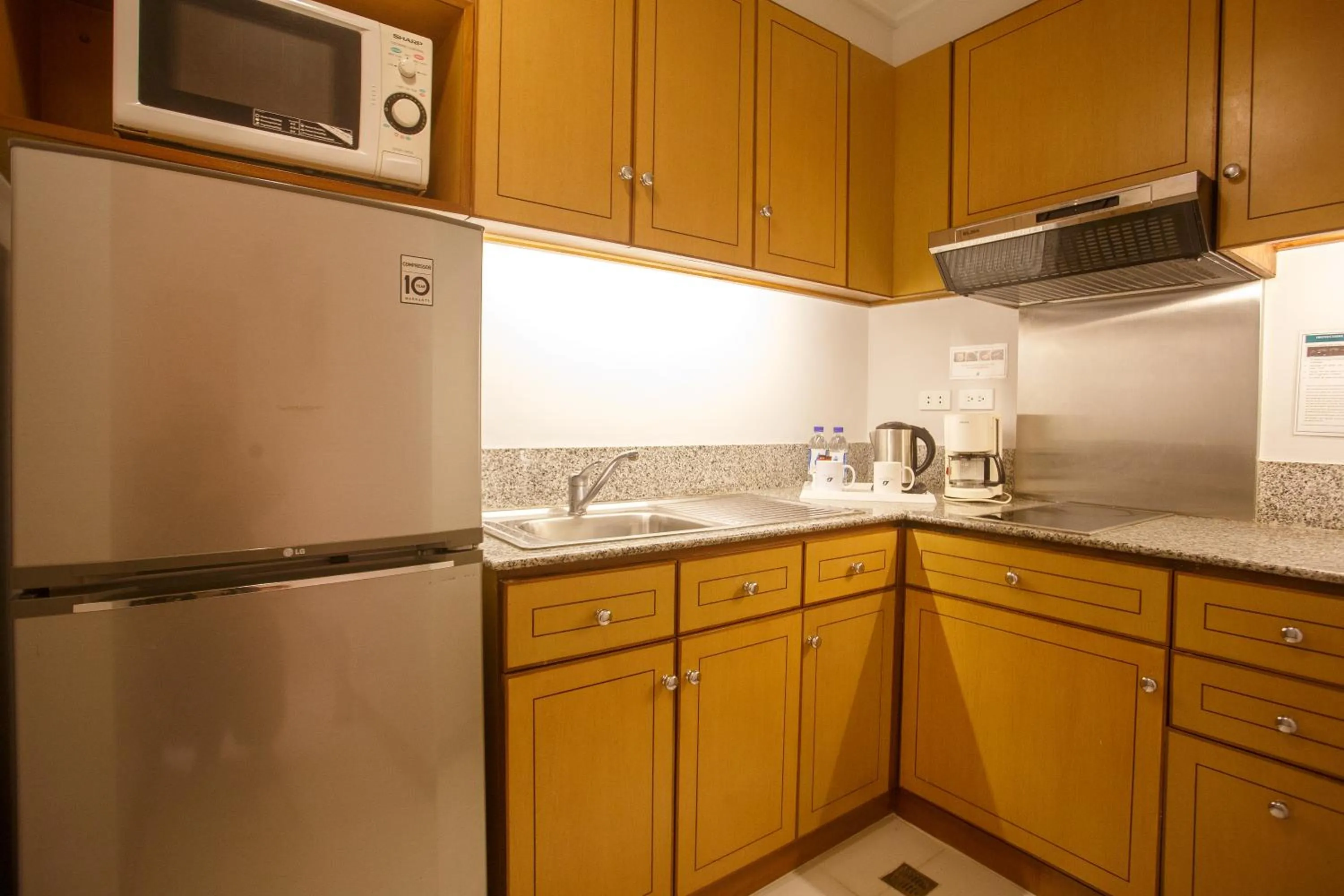 Kitchen or kitchenette in The Linden Suites