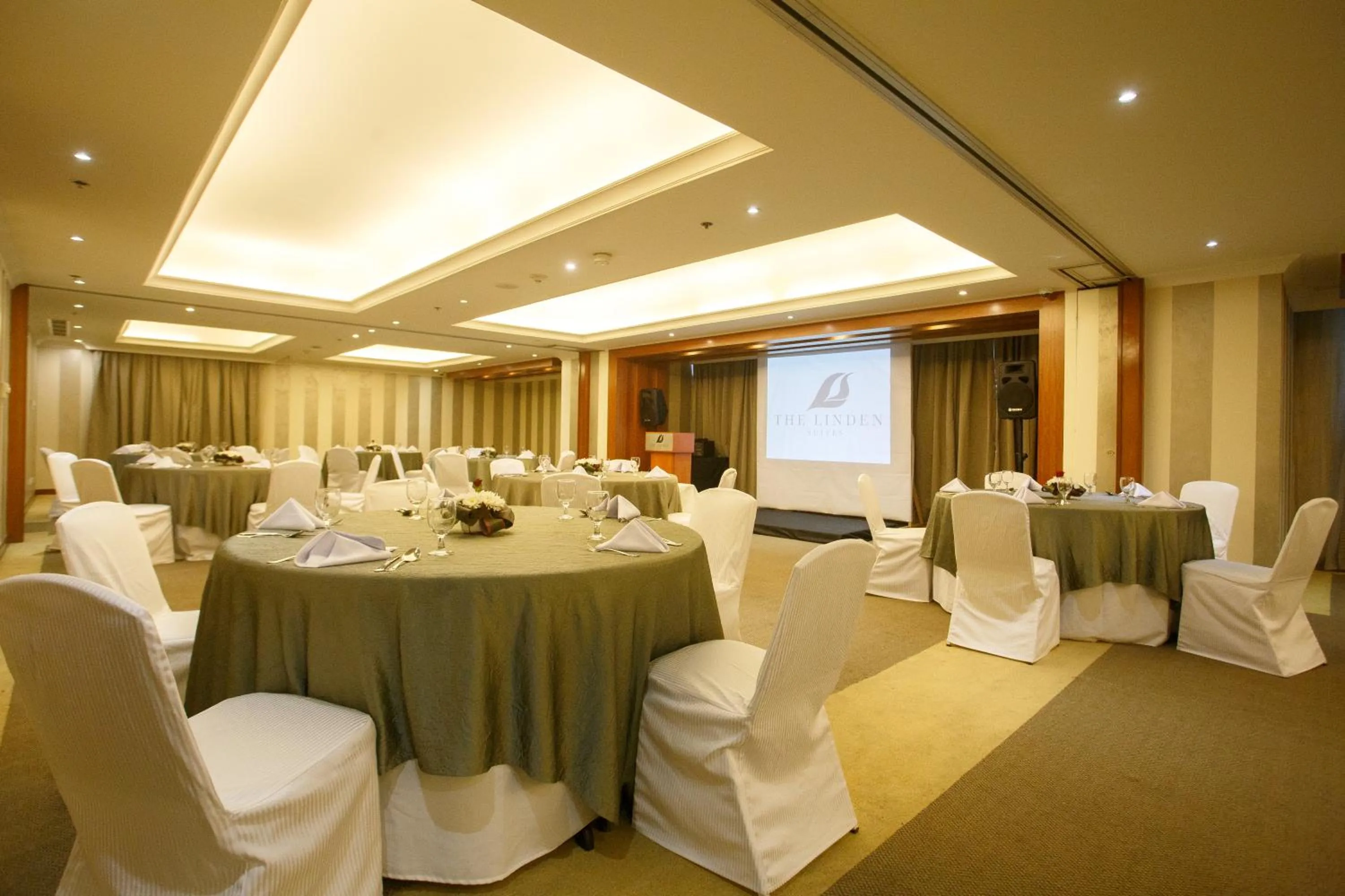 Banquet/Function facilities in The Linden Suites