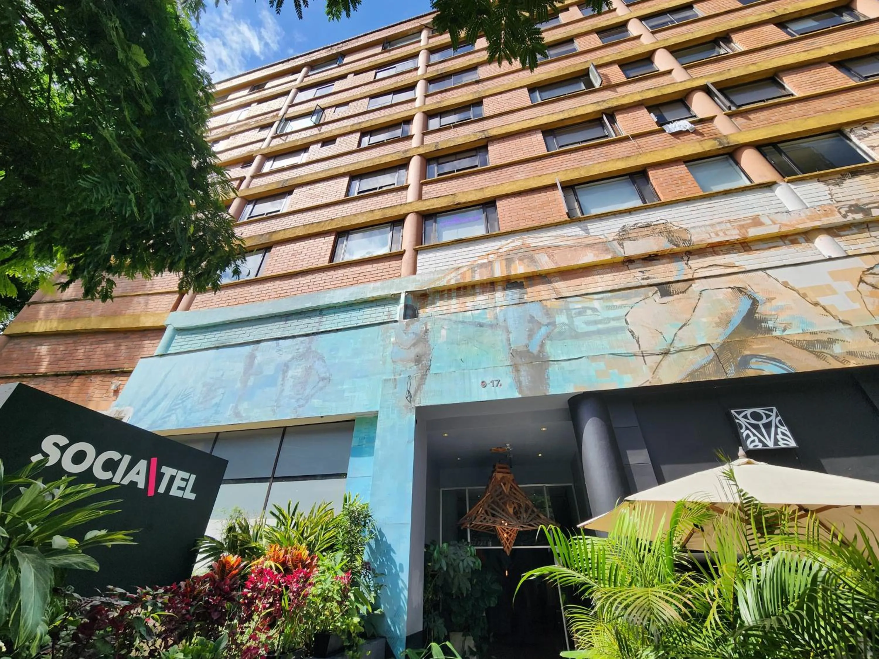 Property building in Socialtel Medellin