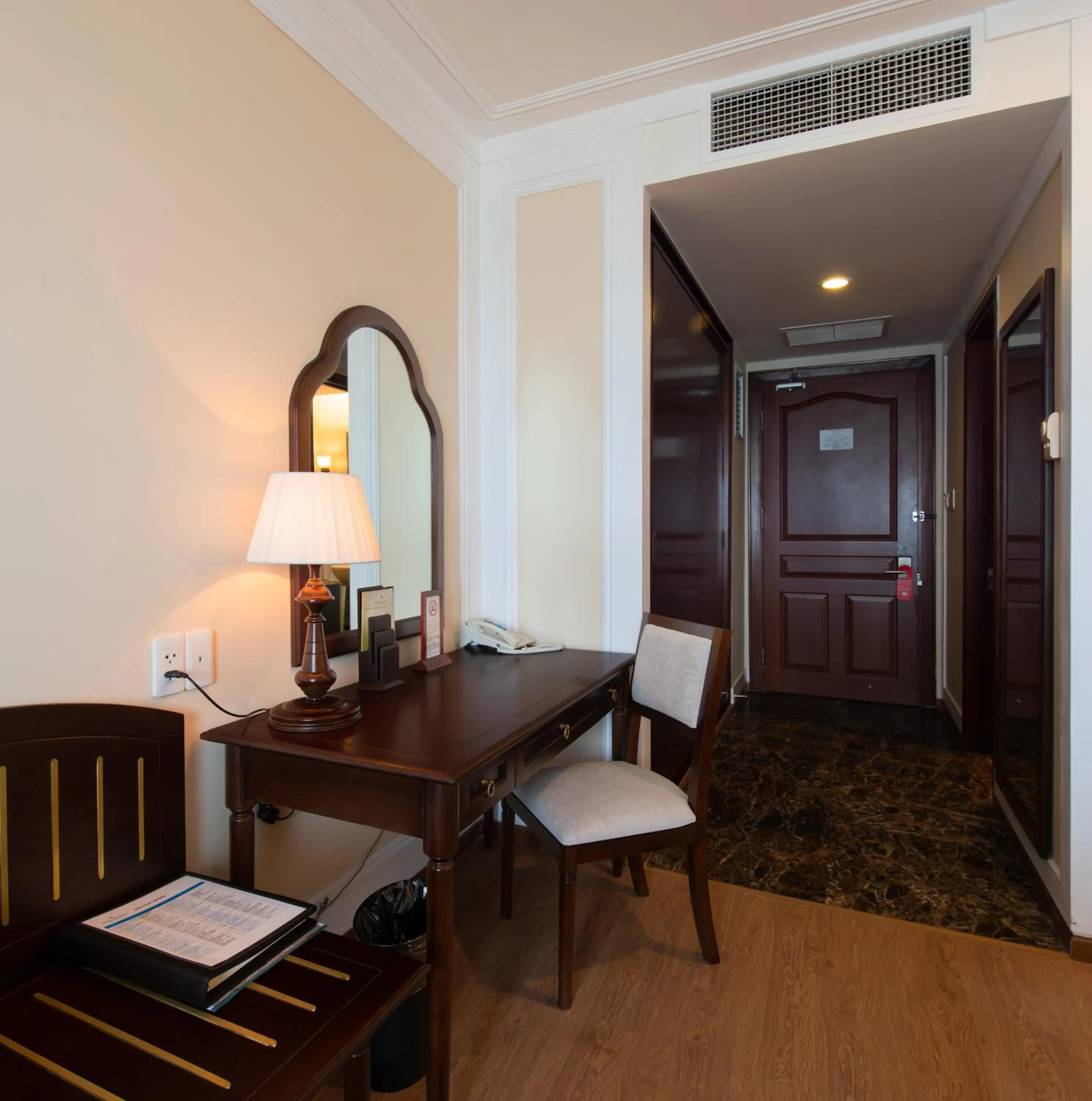 Area and facilities in Sunrise Nha Trang Beach Hotel & Spa