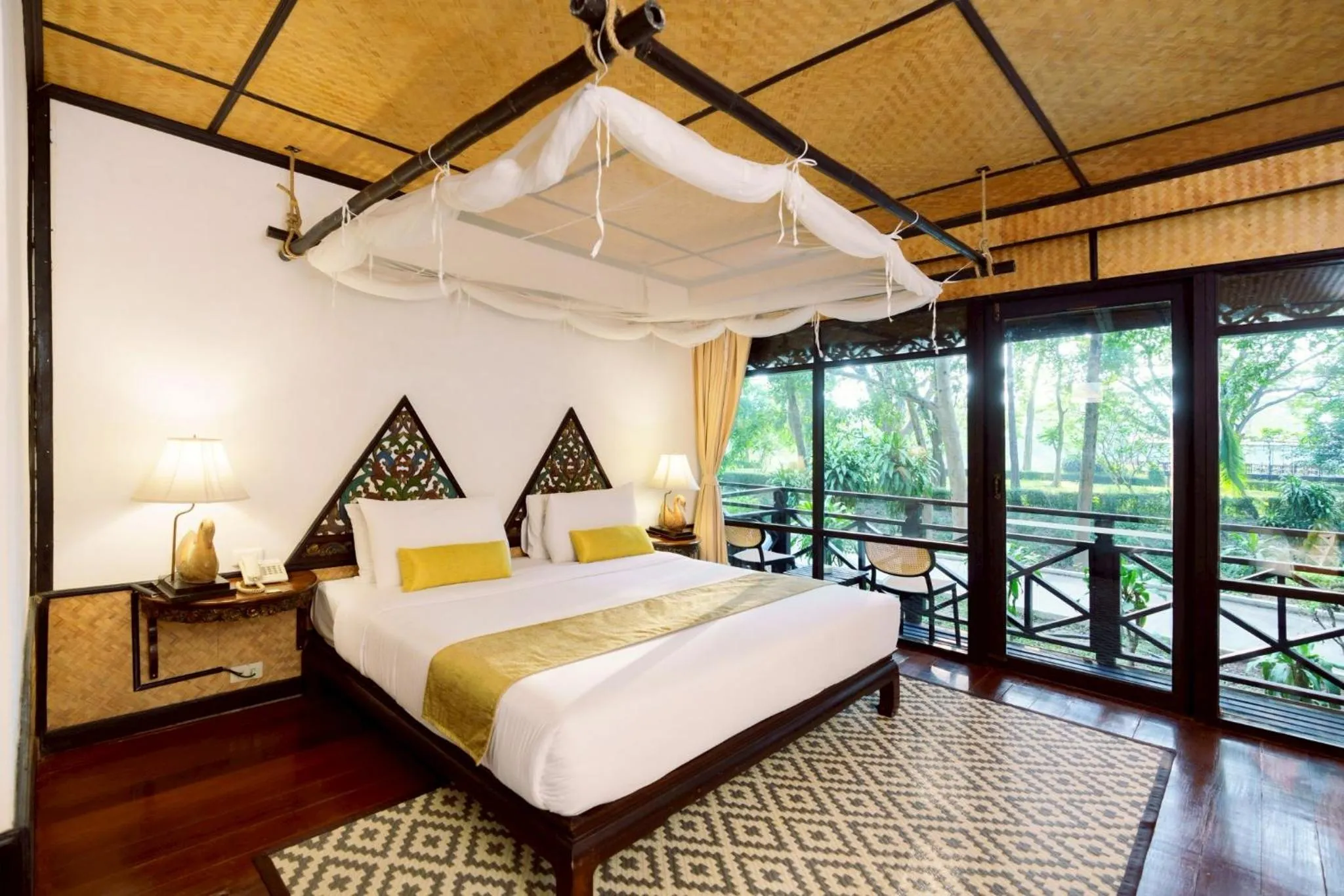 Photo of the whole room, Bed in Lampang River Lodge