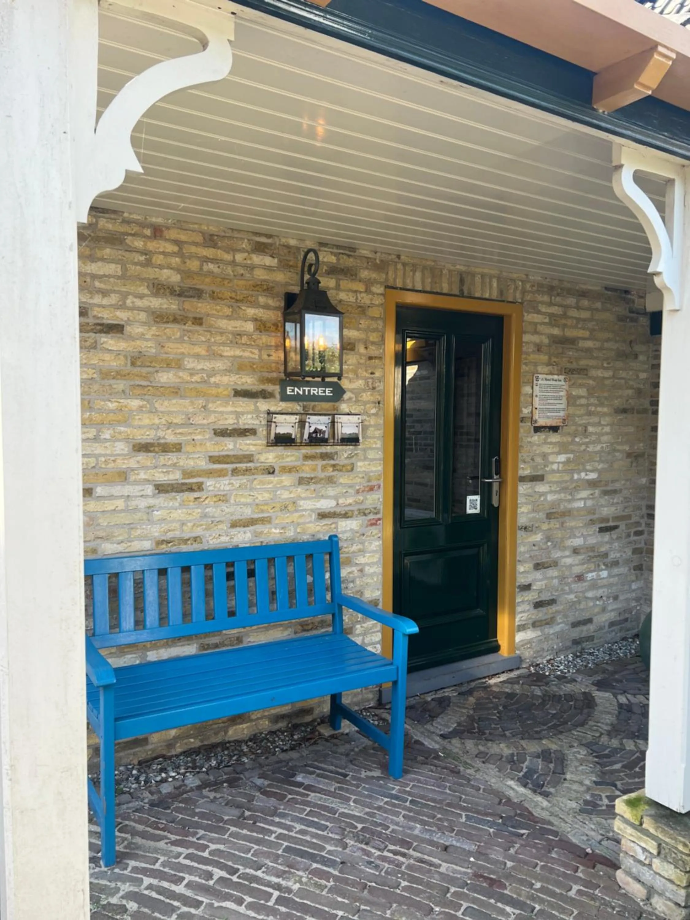 Day in Hotel West Inn