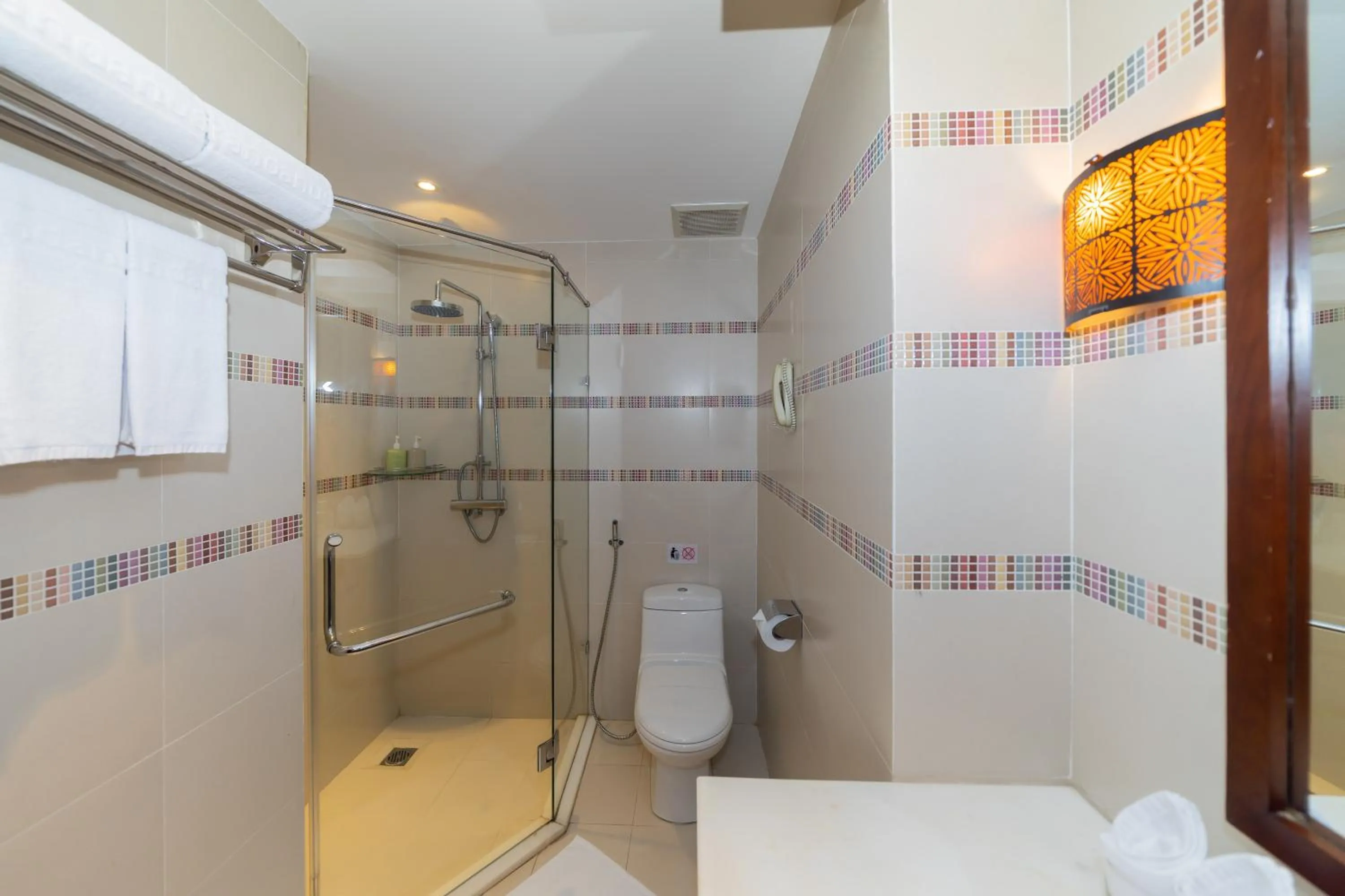 Shower in Pandanus Resort