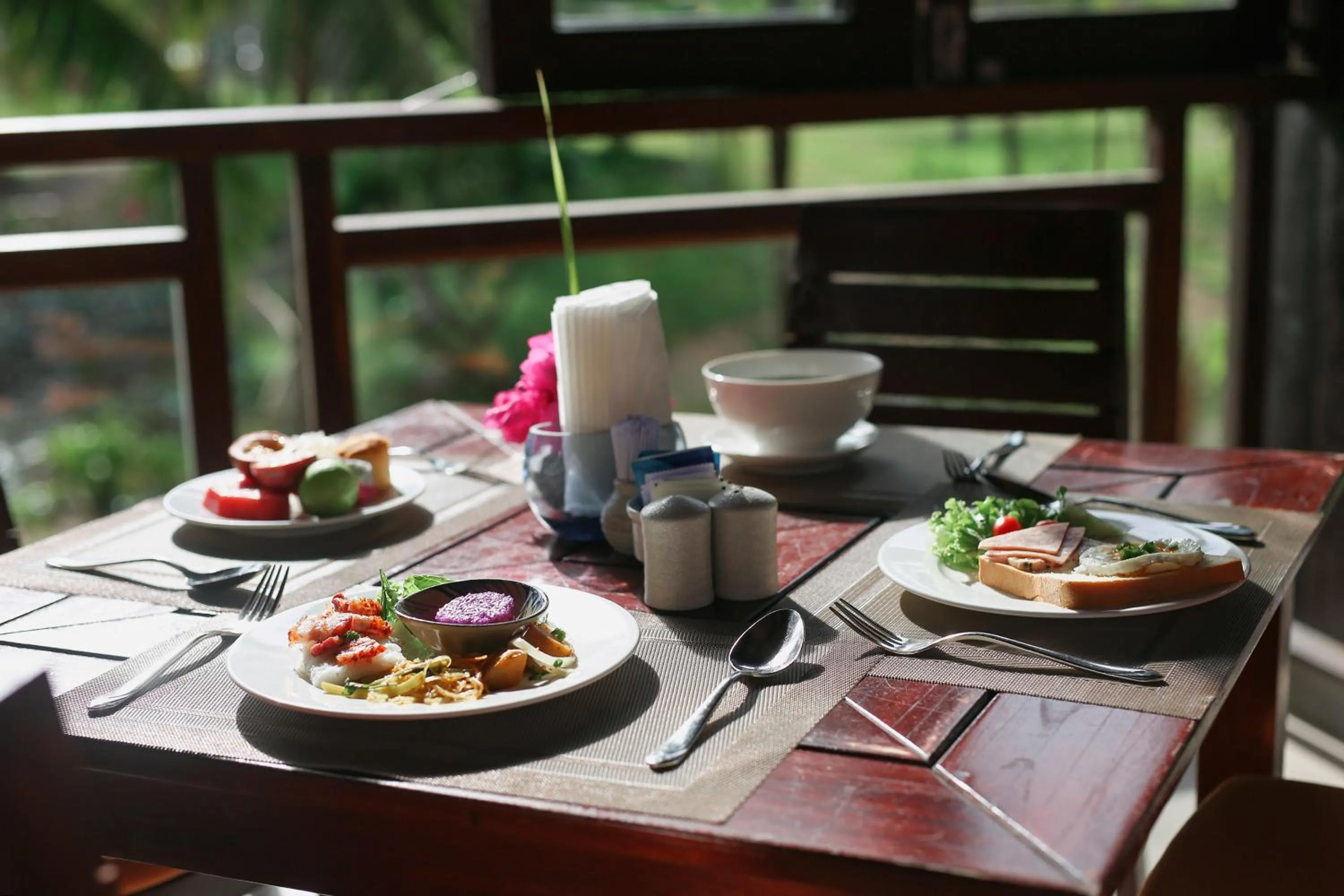 Breakfast in Pandanus Resort