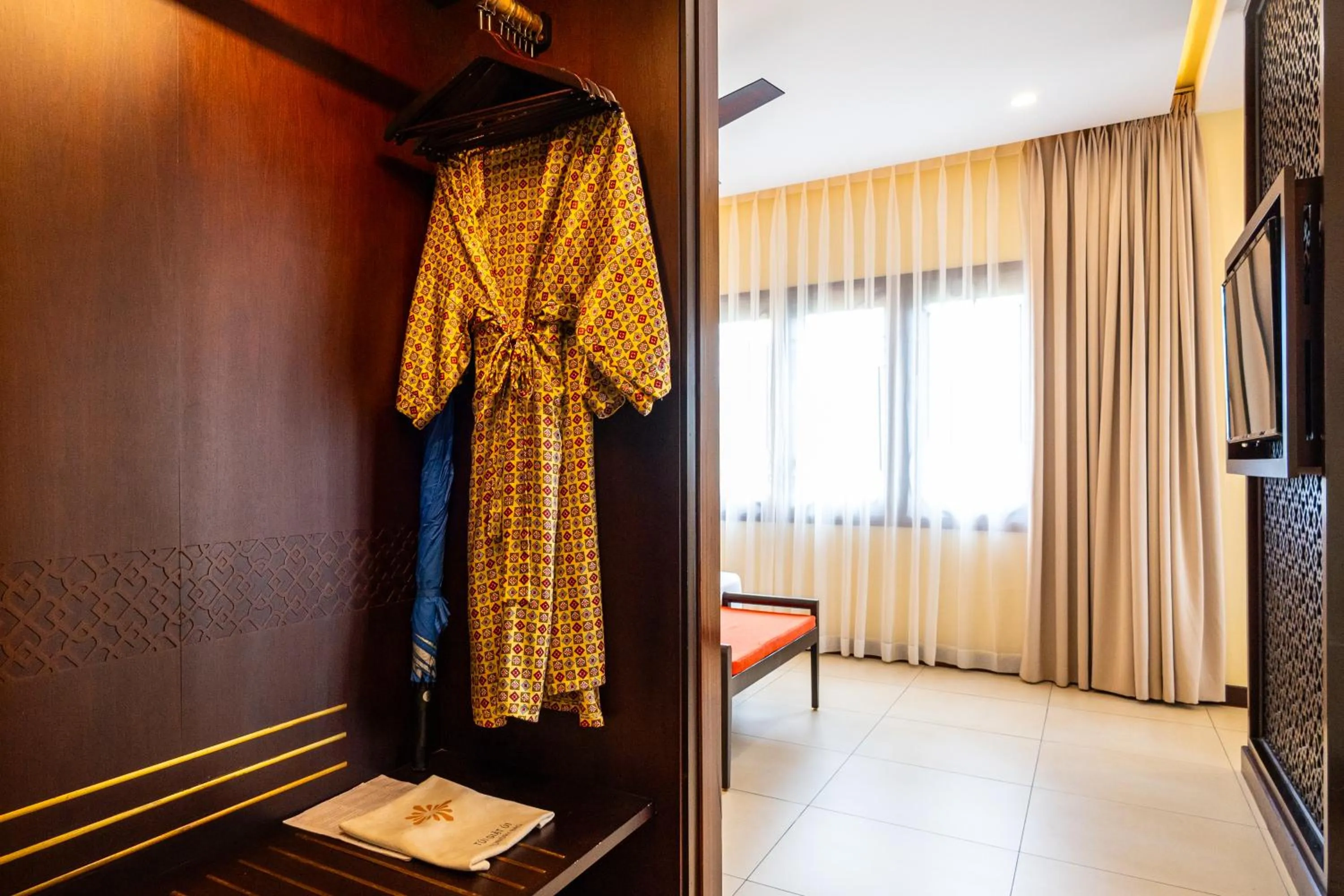 wardrobe in Pandanus Resort