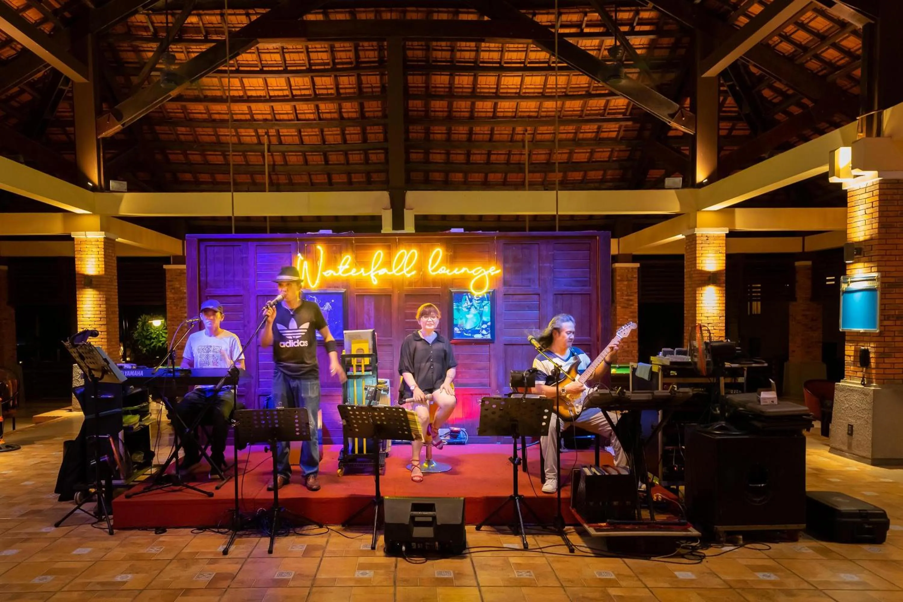 Lounge or bar in Pandanus Resort