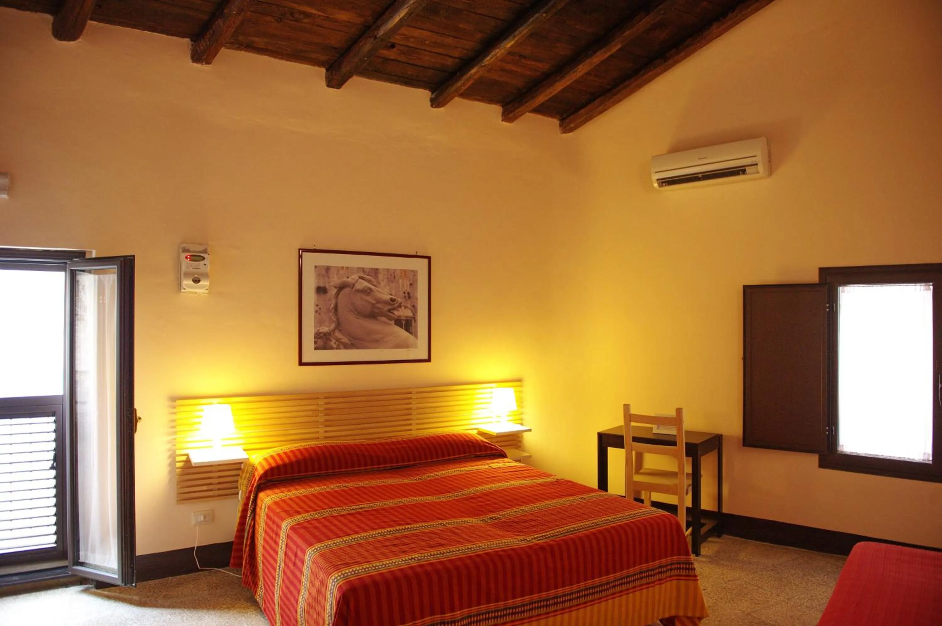 Bathroom, Bed in B&B Porta della Terra