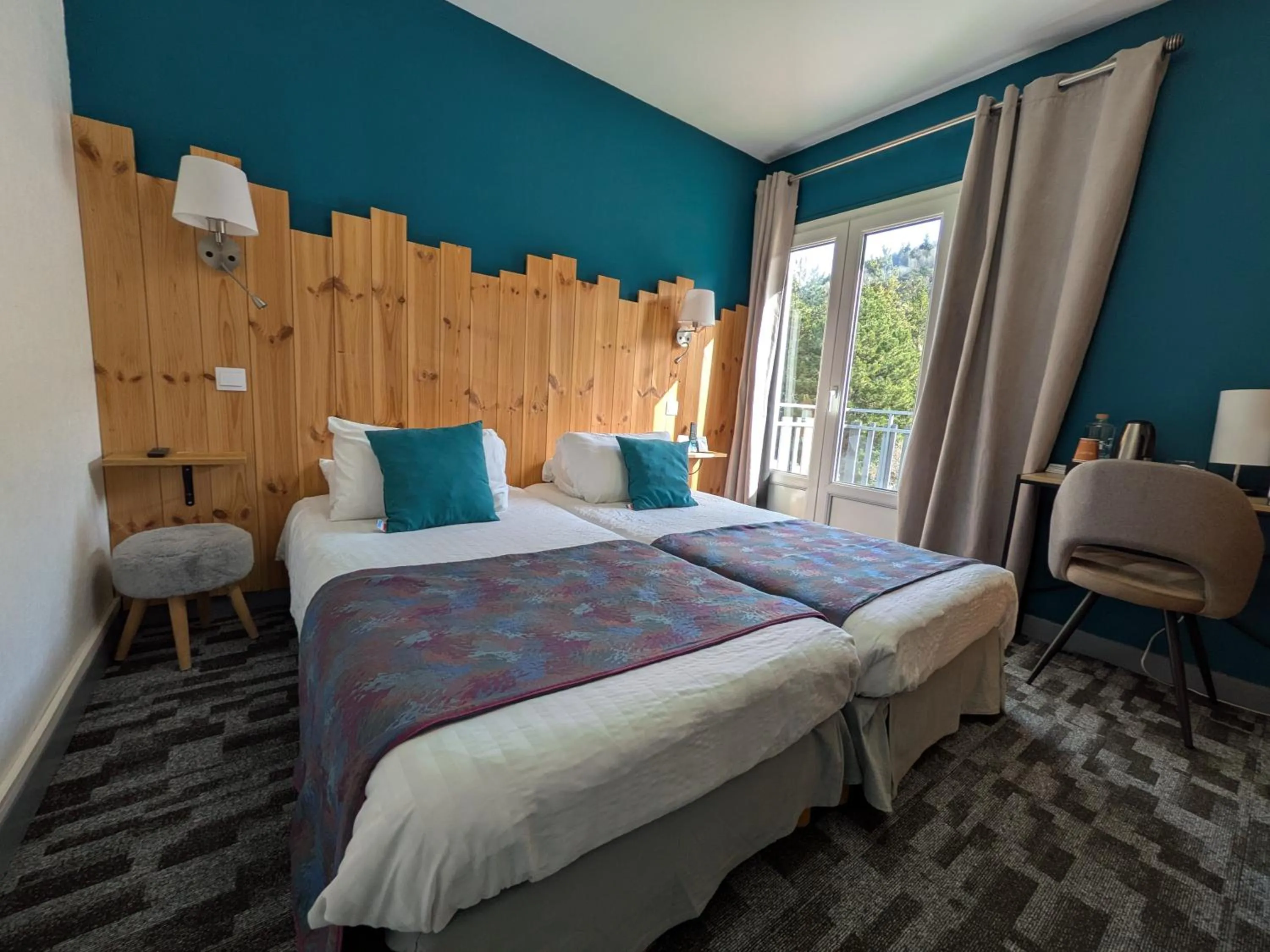 Standard Twin Room in Logis Hotel Eden Lac