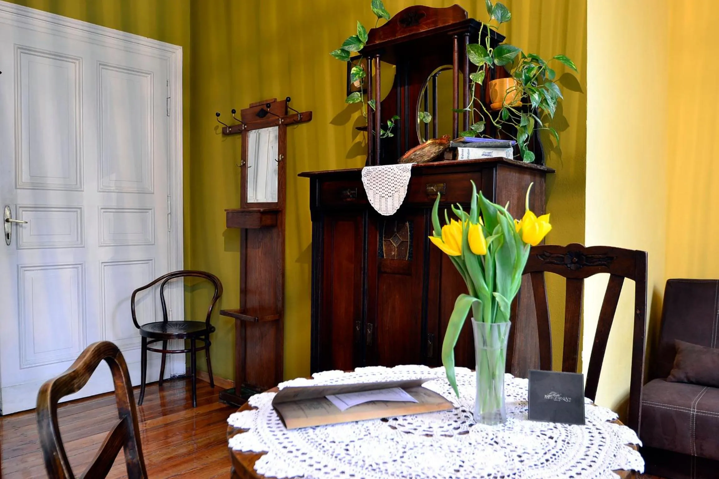 Dining area in Hostel, Pokoje gościnne Mleczarnia - Ozonowane