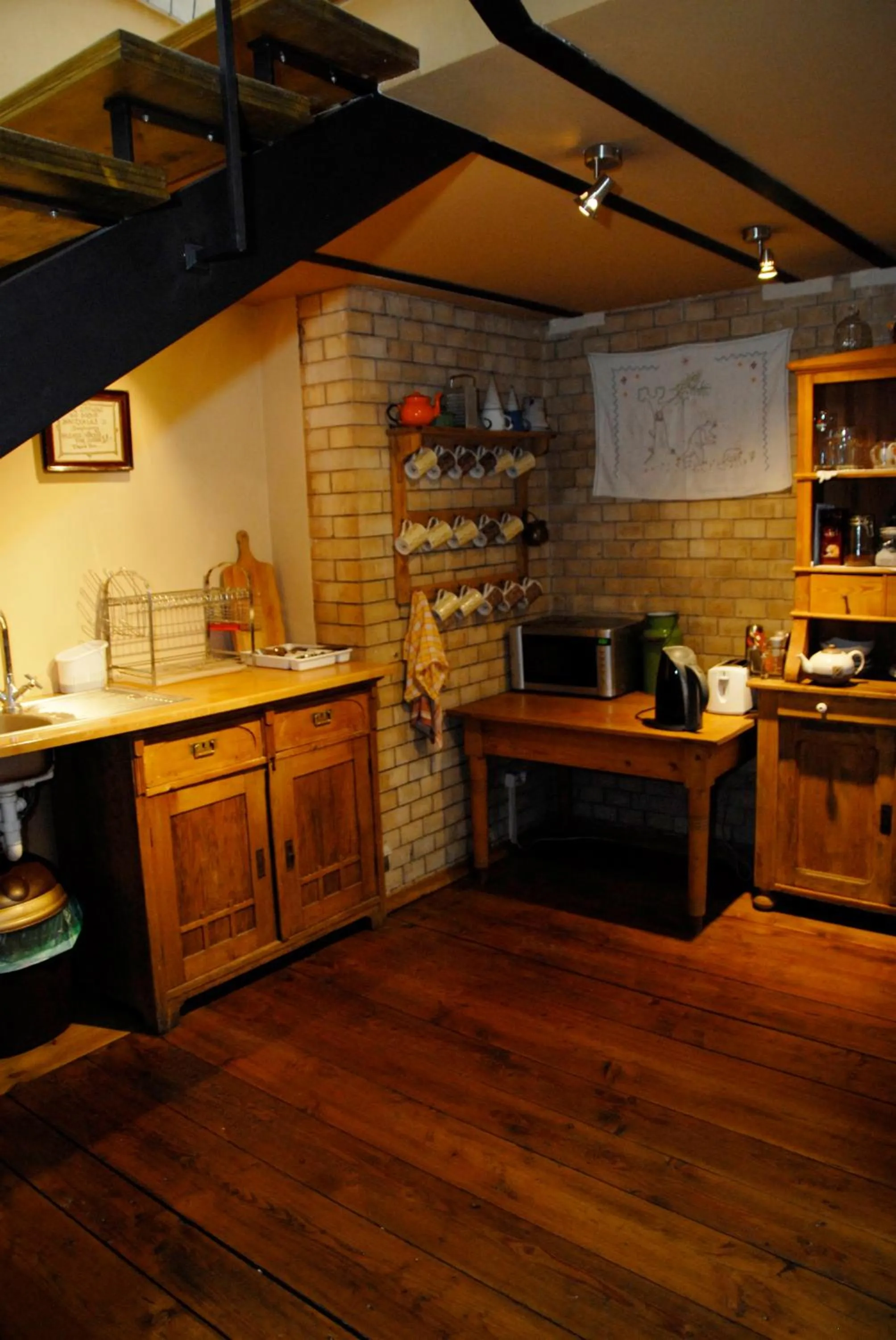 Kitchen or kitchenette in Hostel, Pokoje gościnne Mleczarnia - Ozonowane