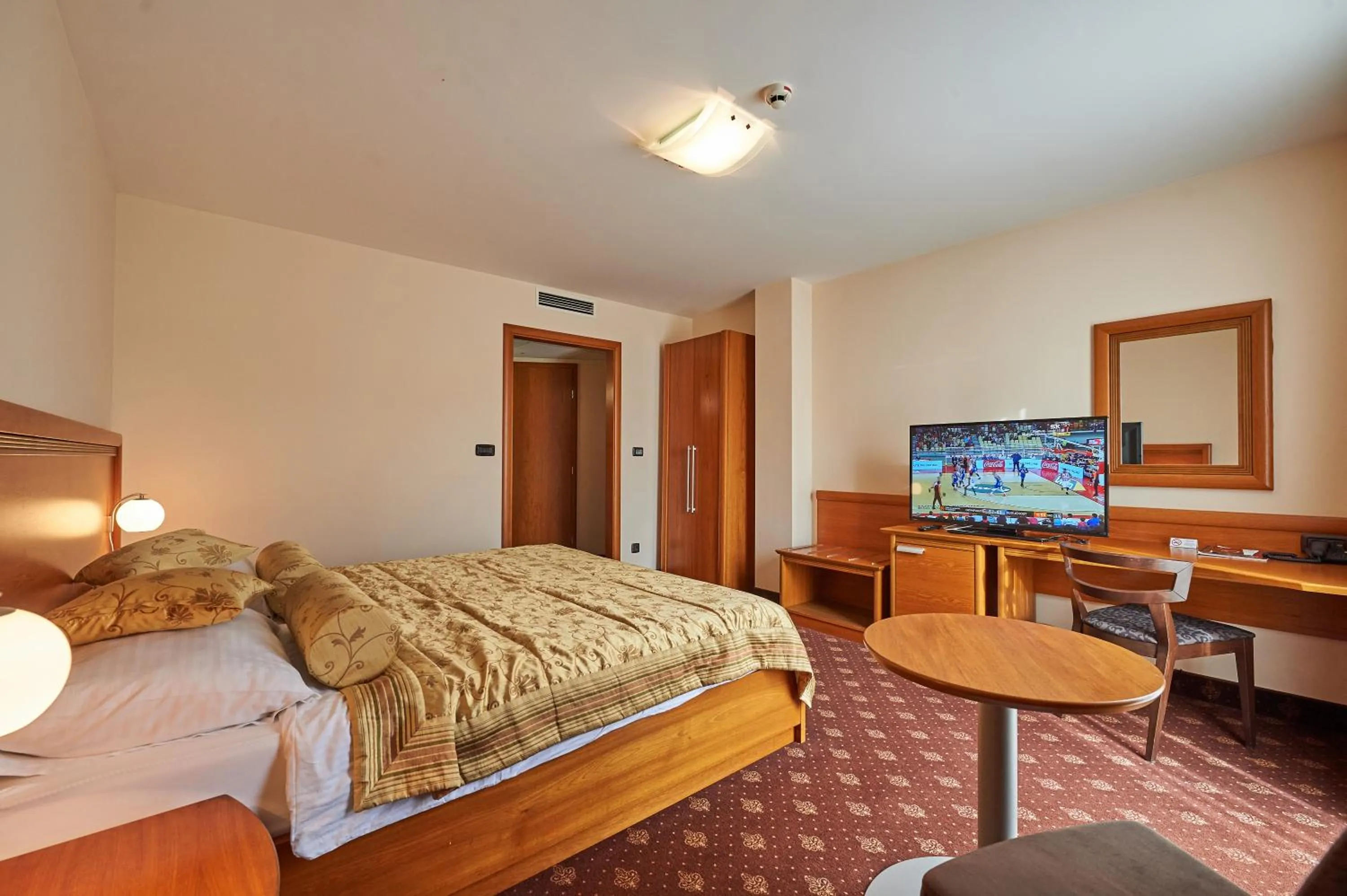 Bedroom, Bed in Hotel Korosica