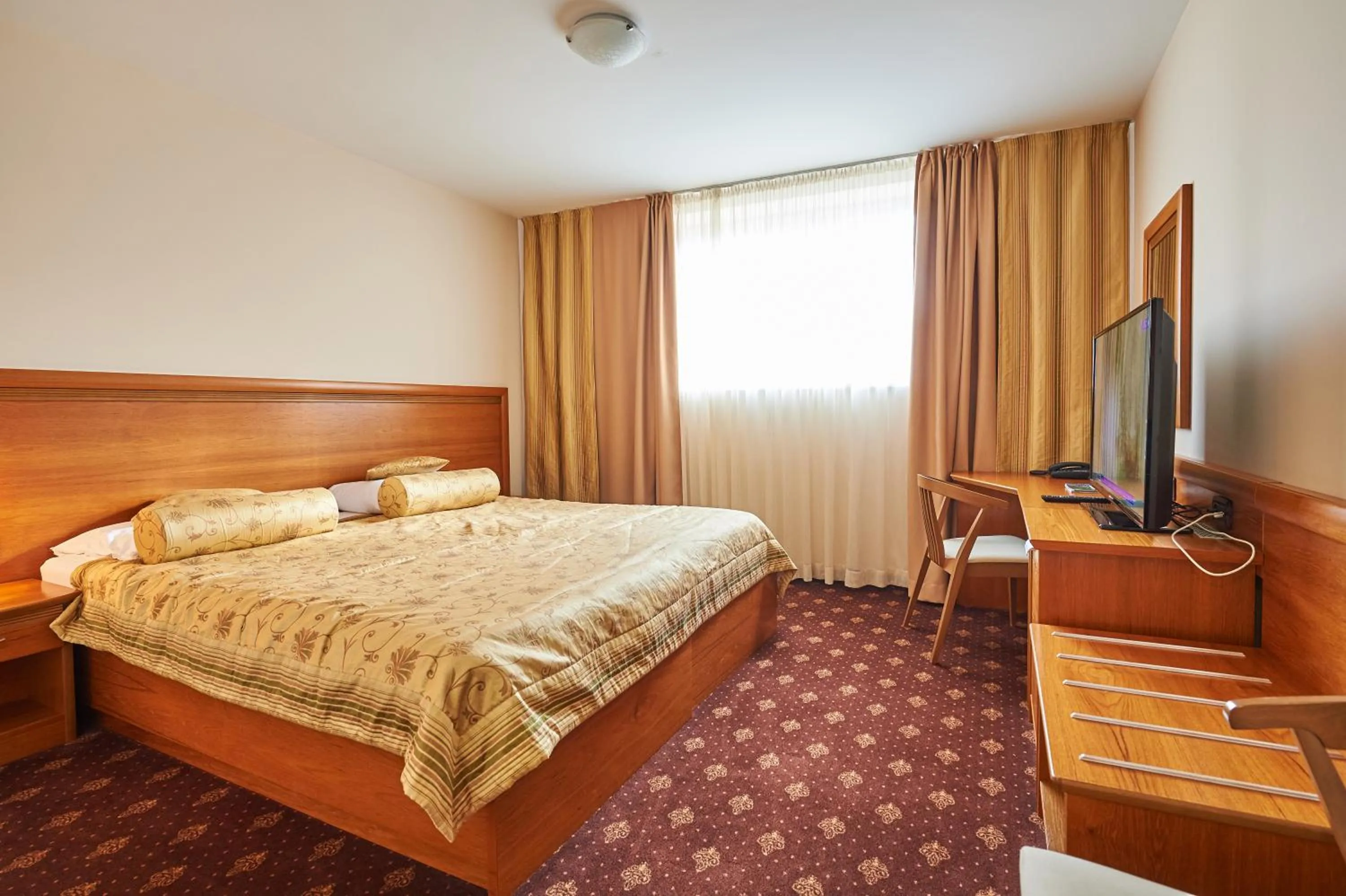 Photo of the whole room, Bed in Hotel Korosica