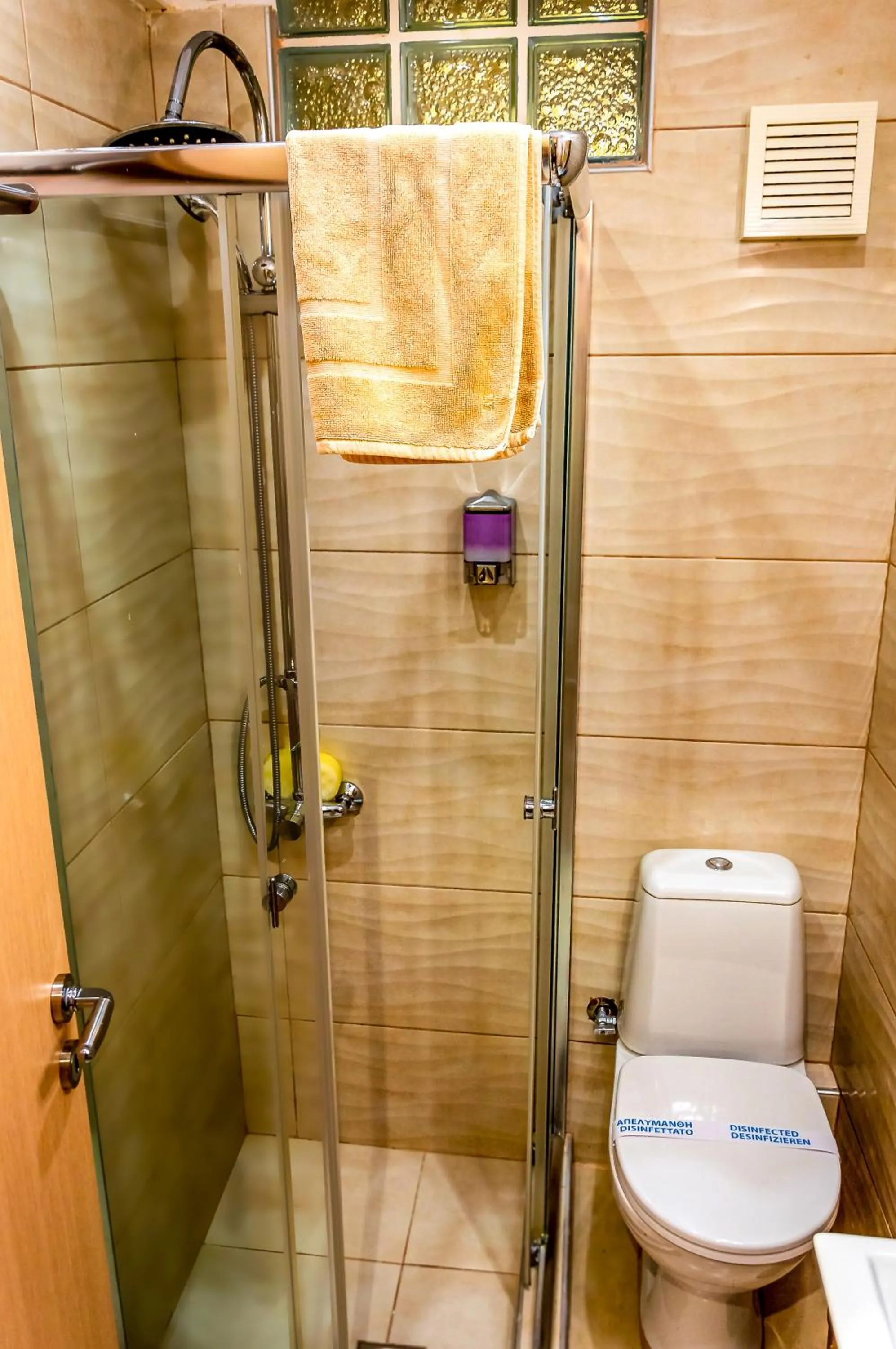 Shower in Zoe's Studio