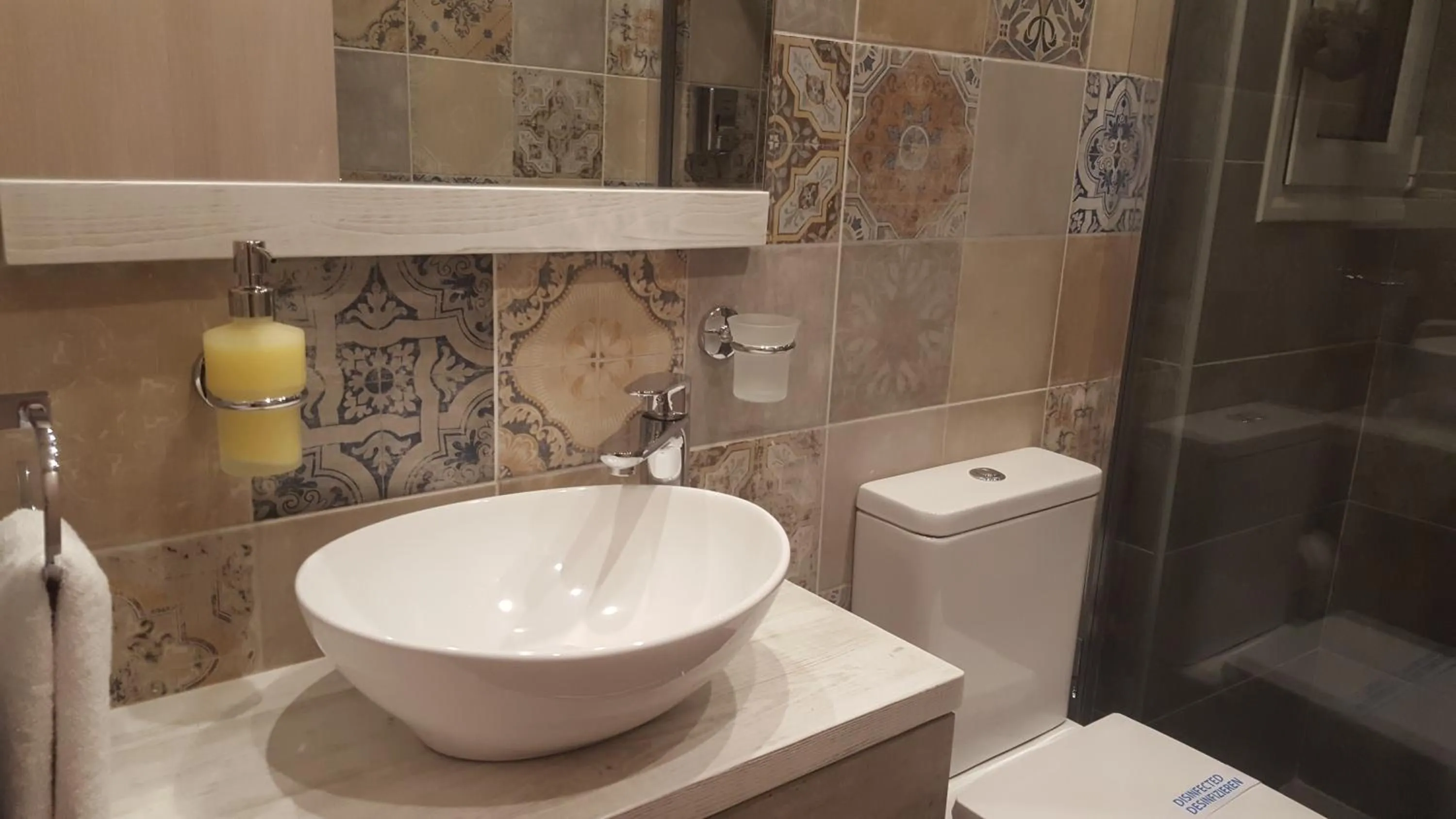 Shower in Zoe's Studio