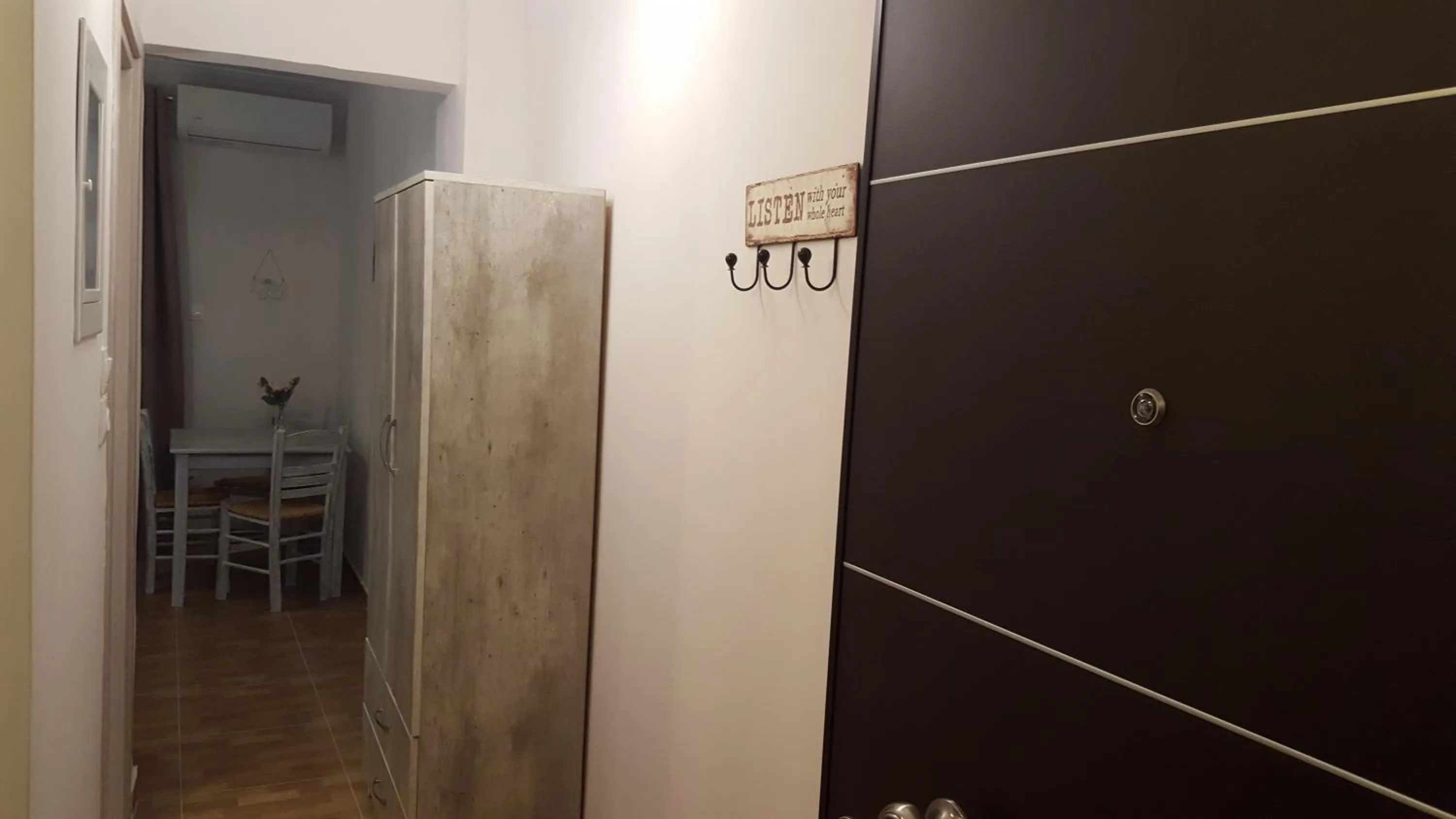 Facade/entrance in Zoe's Studio