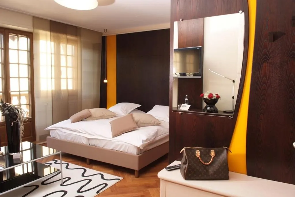 Photo of the whole room, Bed in Hotel - Restaurant Le Cerf & Spa