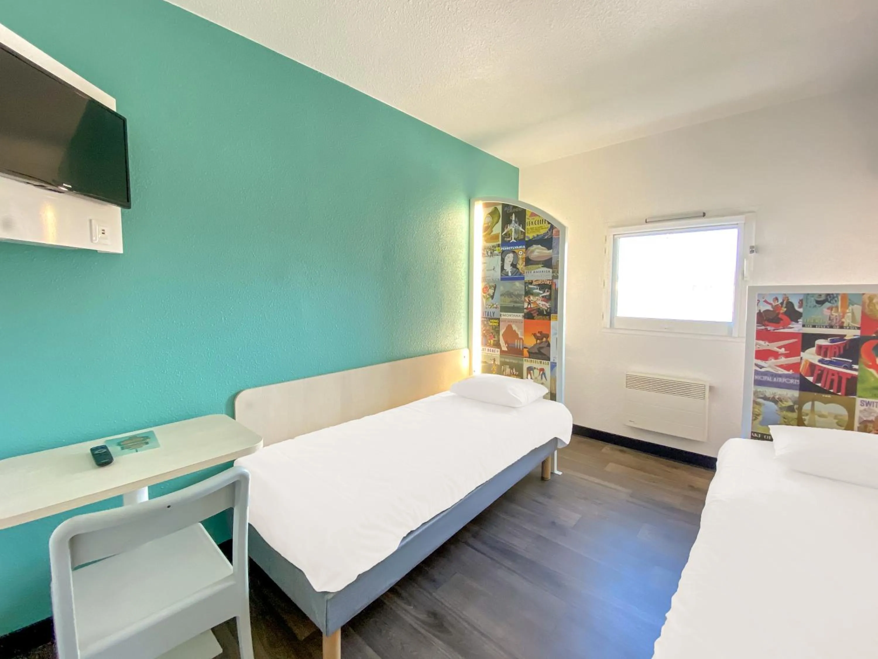 Bed in hotelF1 Avranches Baie Du Mont Saint Michel