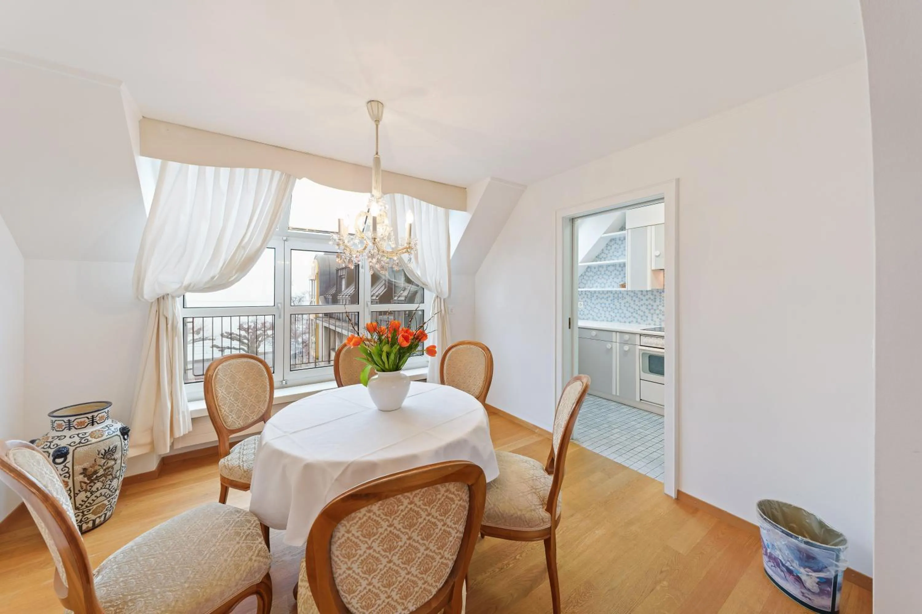 Dining area in Hotel Mozart