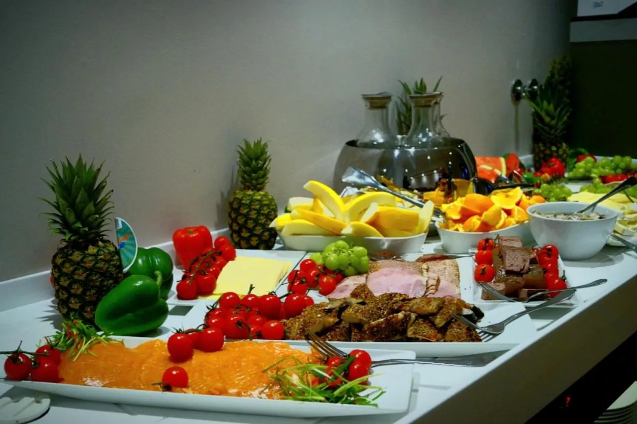 Food in Best Western Plus City Hotel