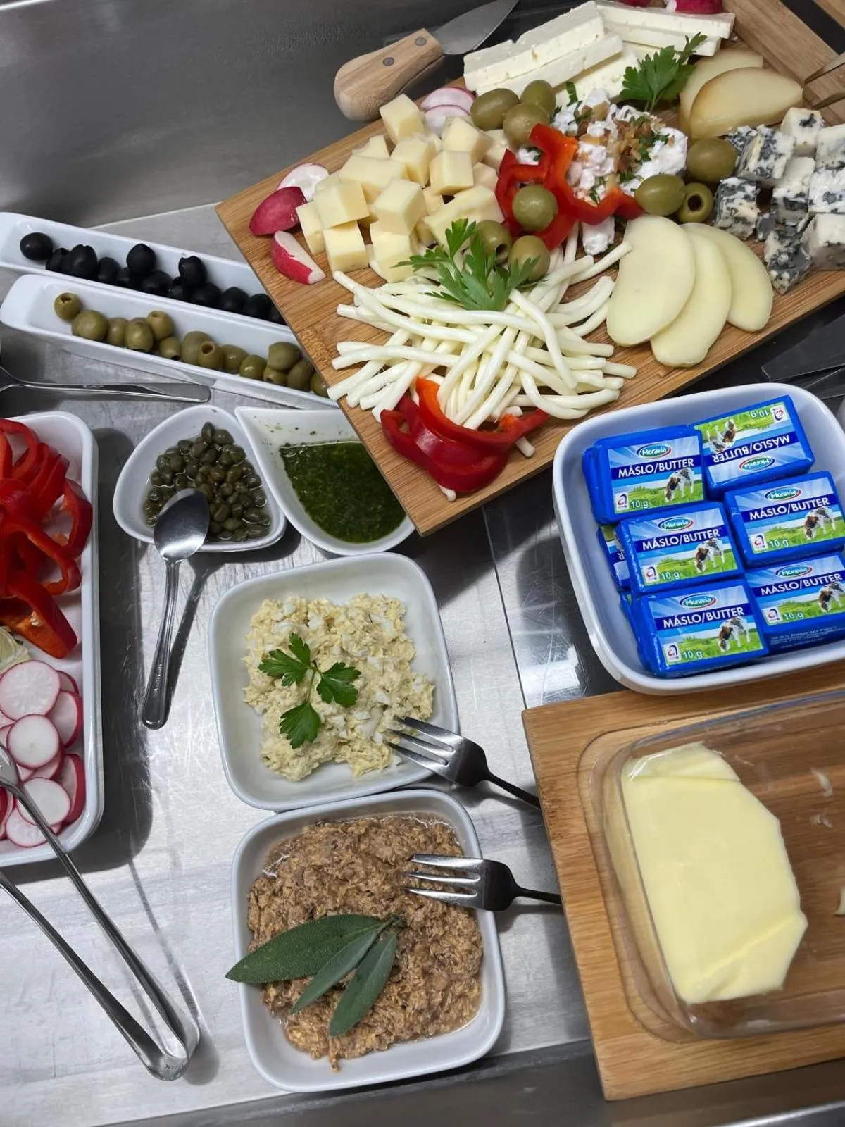 Restaurant/places to eat in Hotel Peklo