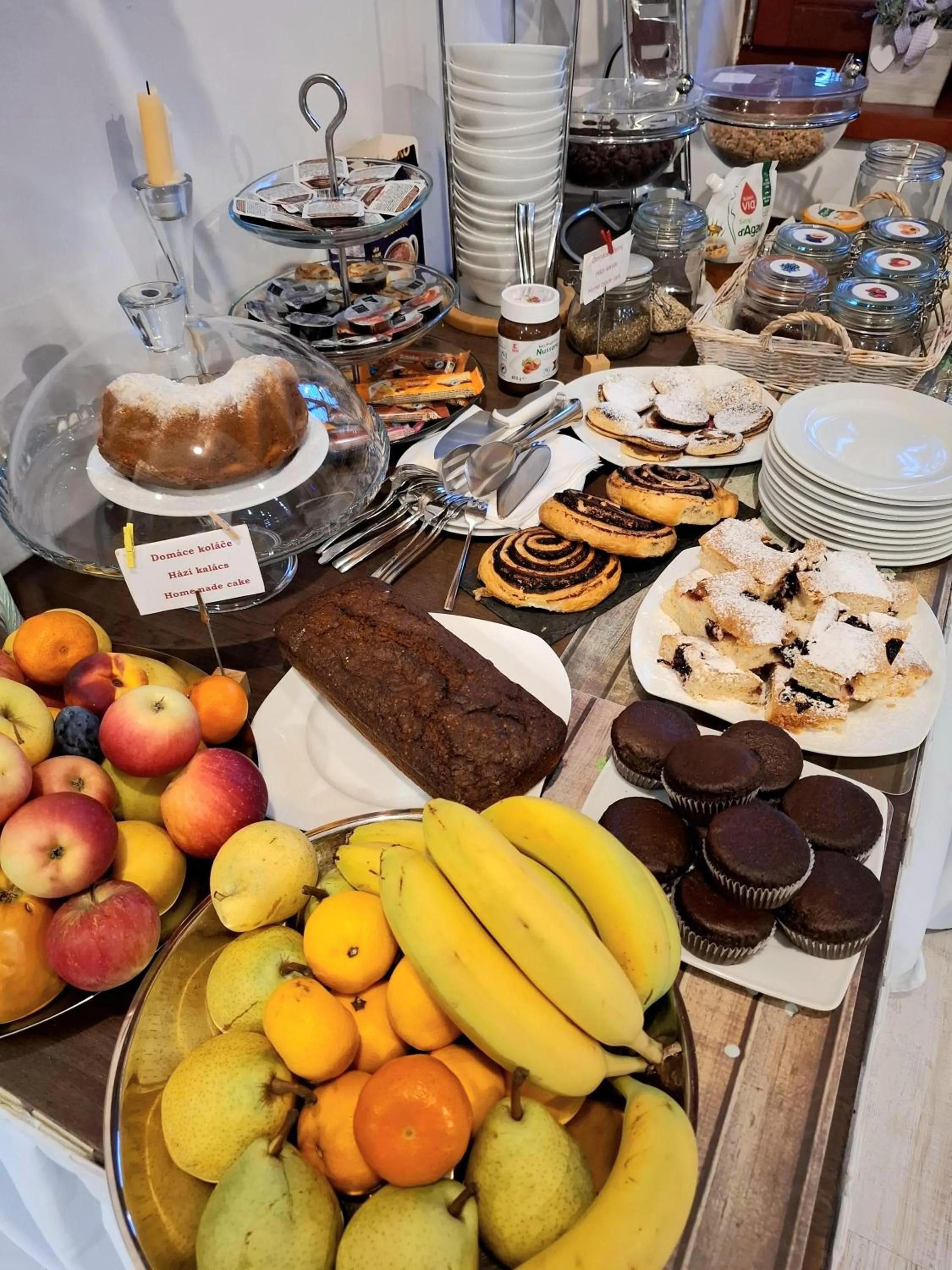 Restaurant/places to eat in Hotel Peklo