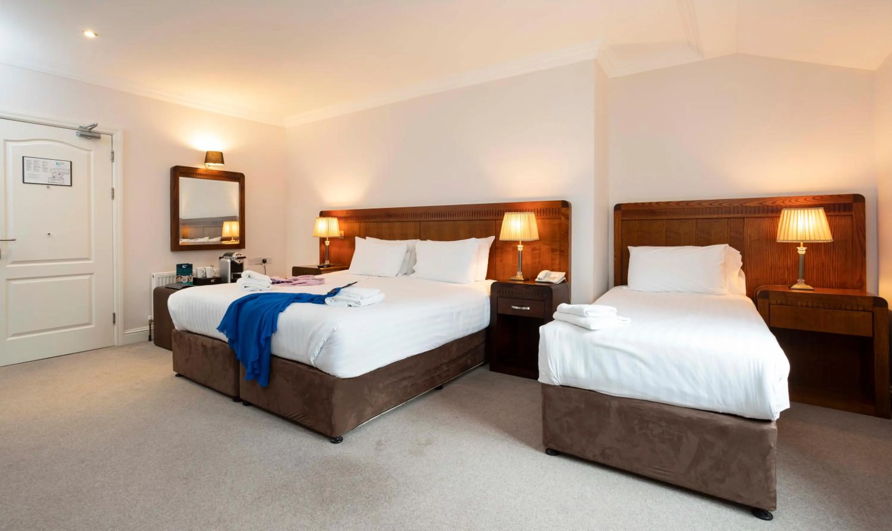 Bedroom, Bed in Schull Harbour Hotel & Leisure Centre
