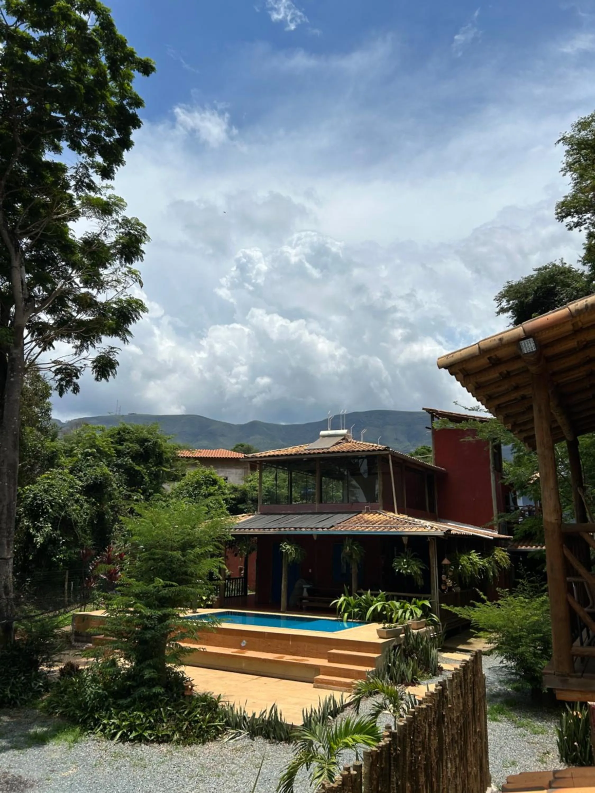 A Mi Manera Pousada , cerveja própria e Bistrô !