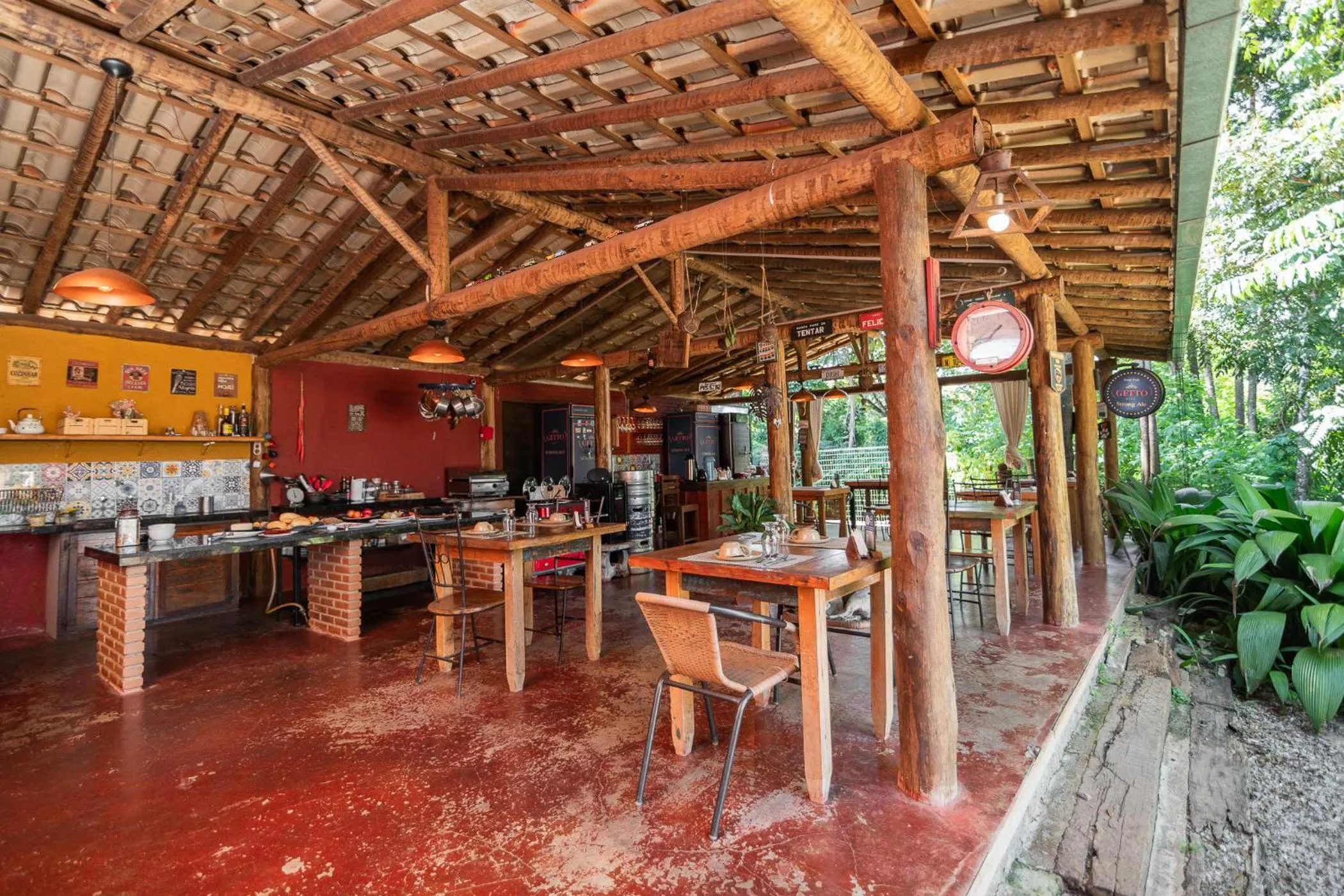 A Mi Manera Pousada , cerveja própria e Bistrô !