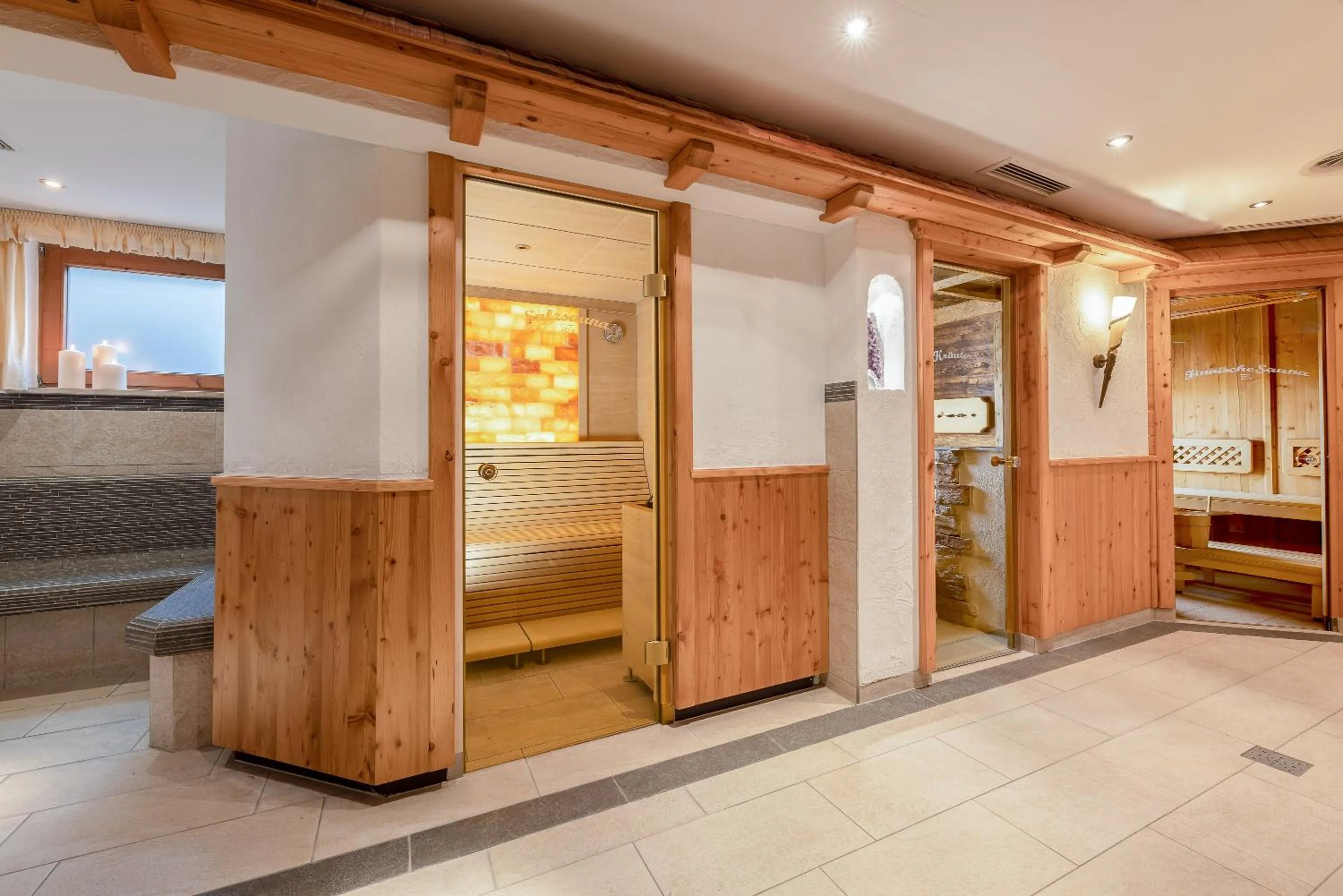 Sauna, Bed in Hotel Augarten