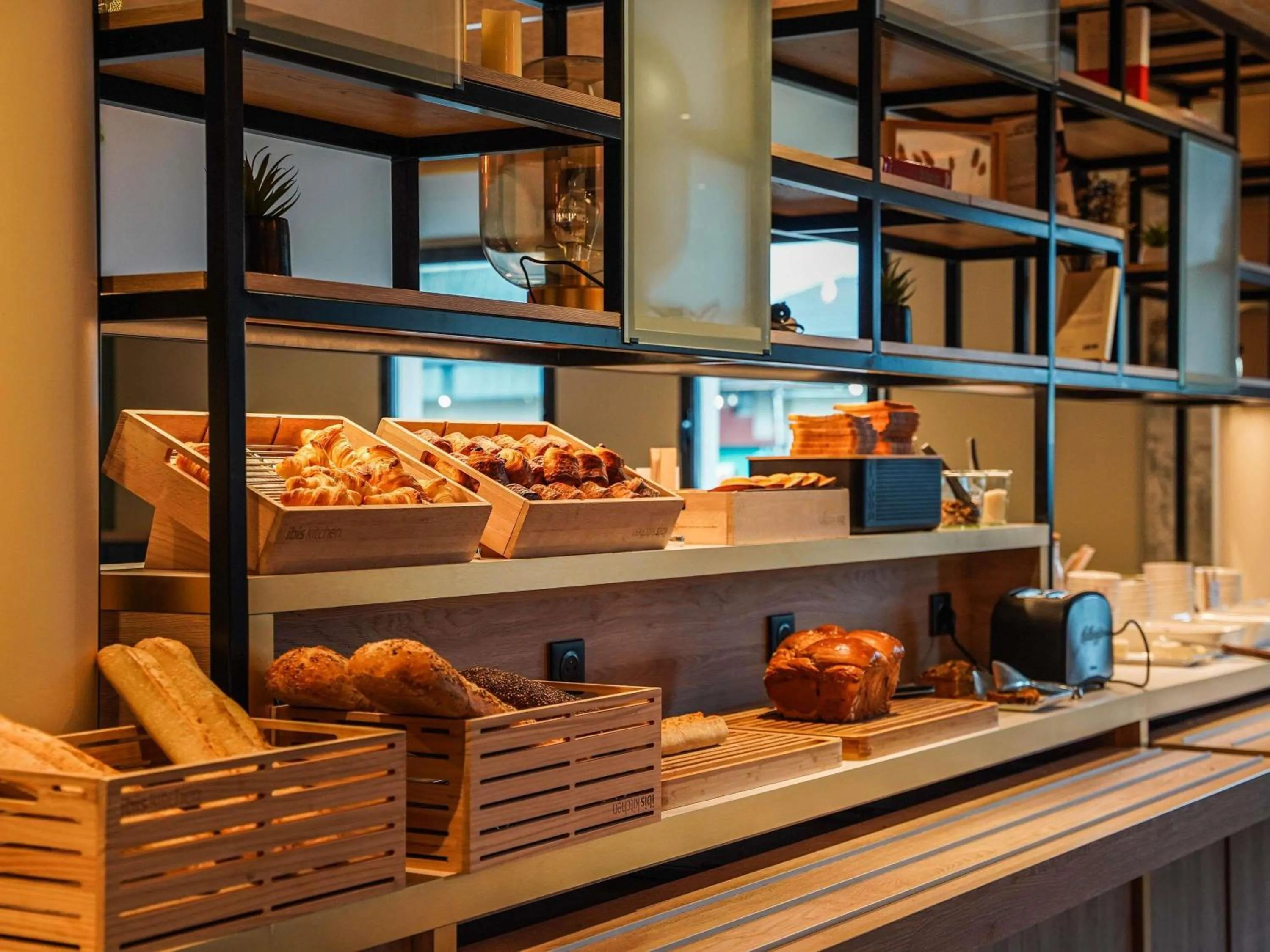 Breakfast in ibis Bayeux Port En Bessin