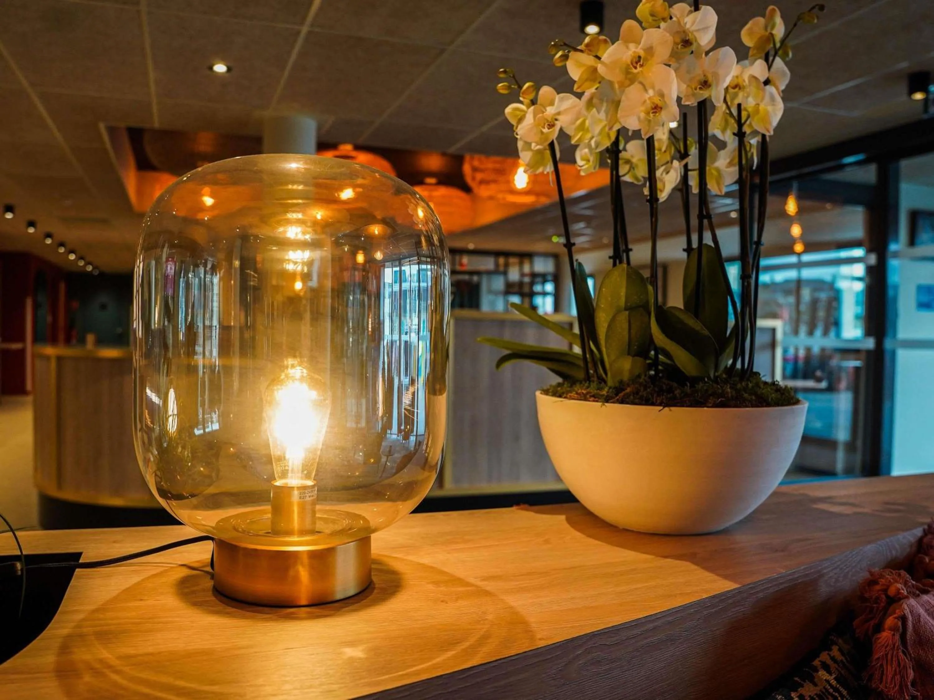 Lounge or bar in ibis Bayeux Port En Bessin