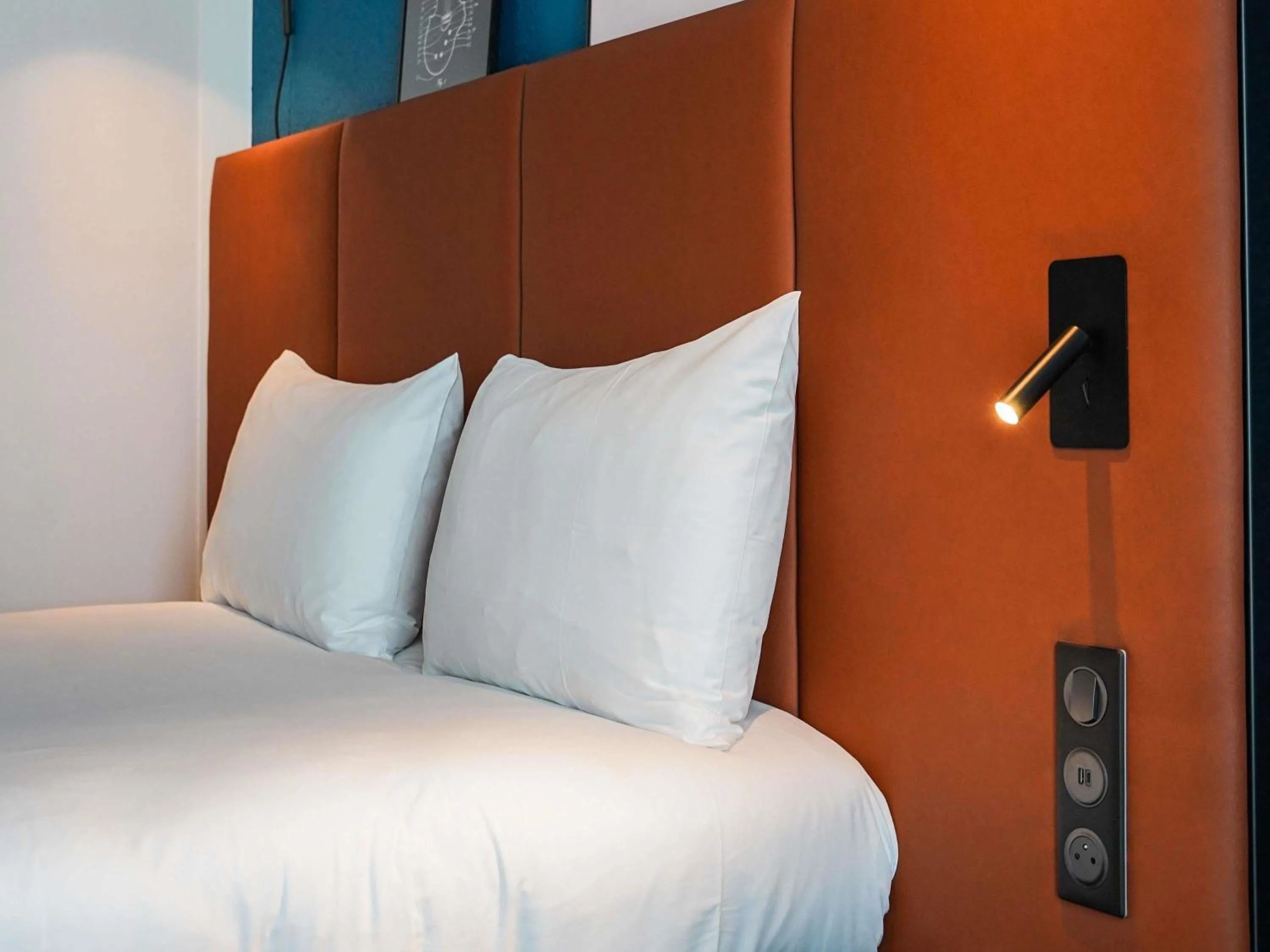 Bedroom, Bed in ibis Bayeux Port En Bessin