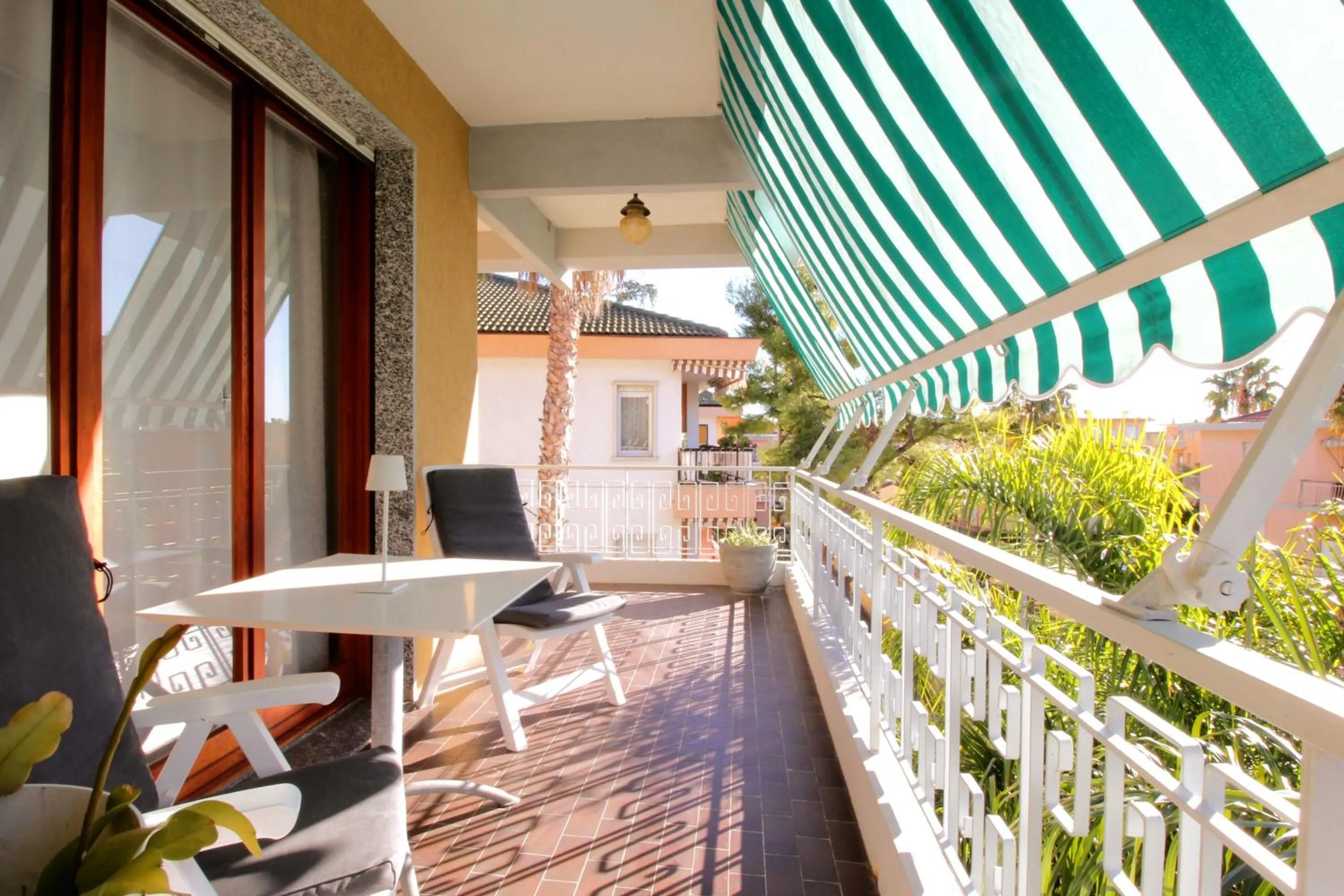 Balcony/Terrace in Le Grand Bleu