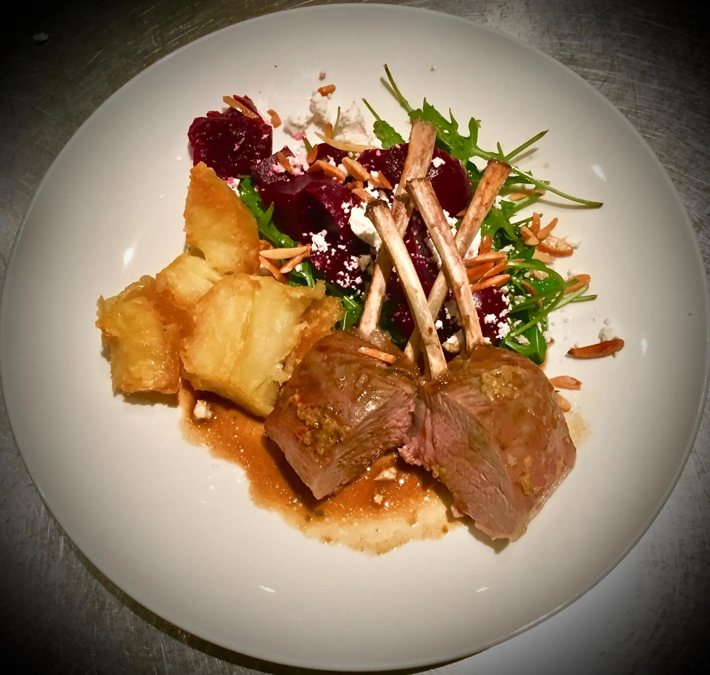 Restaurant/places to eat in Refreshstay